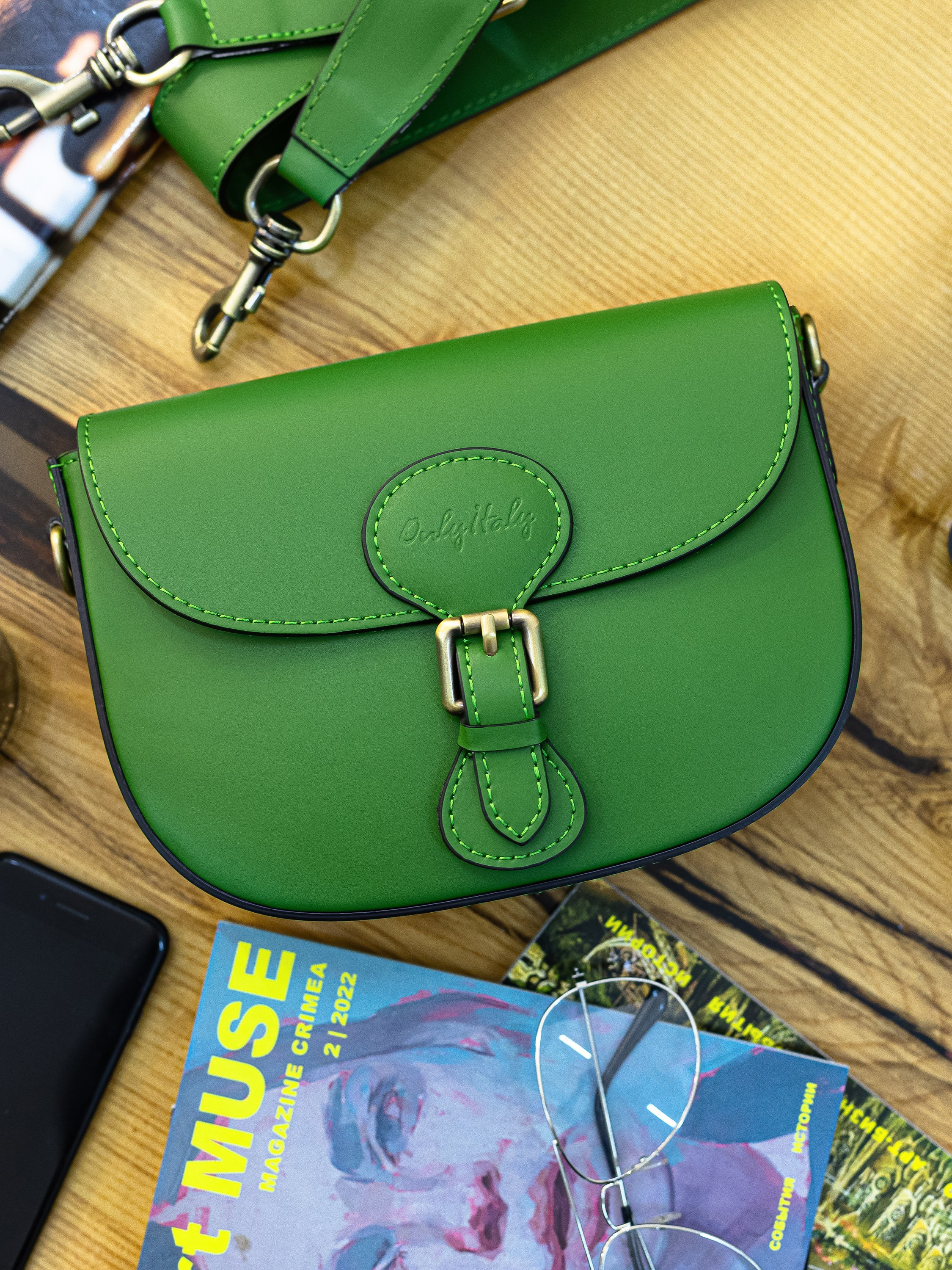 Предметная съёмка сумок для маркетплейсов. Предметный фотограф в Симферополе Антон Катунин