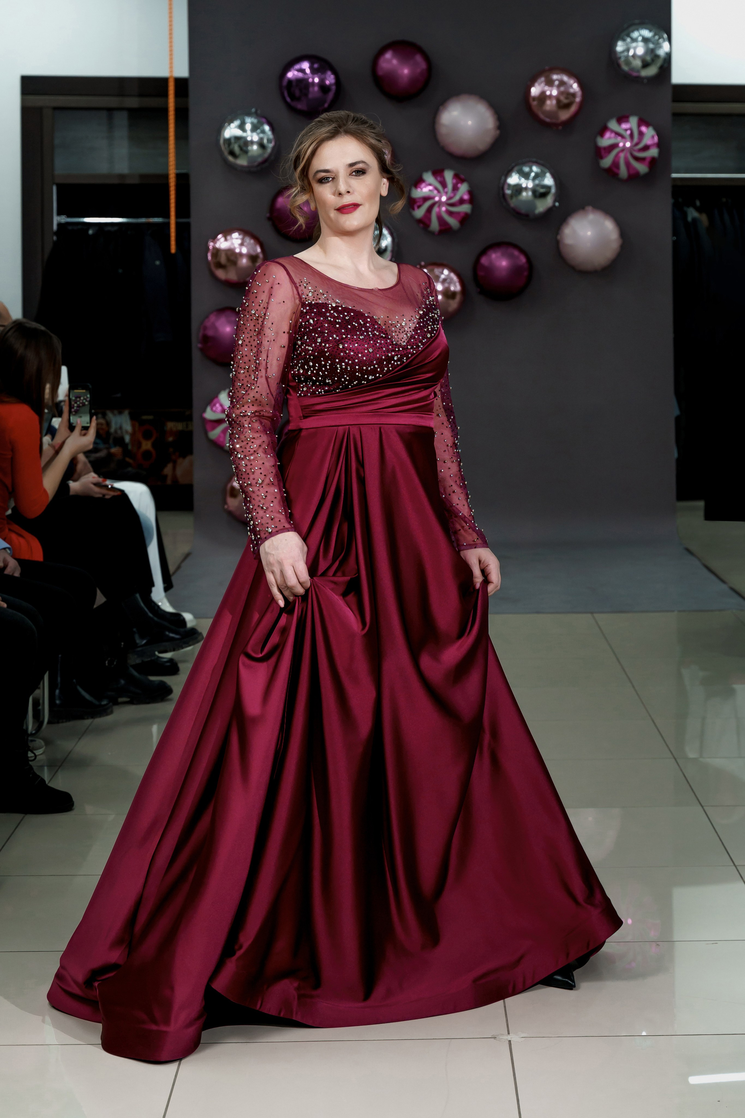 Фотосъемка показа мод для бренда. Фотограф Ким Наталья в Красноярске