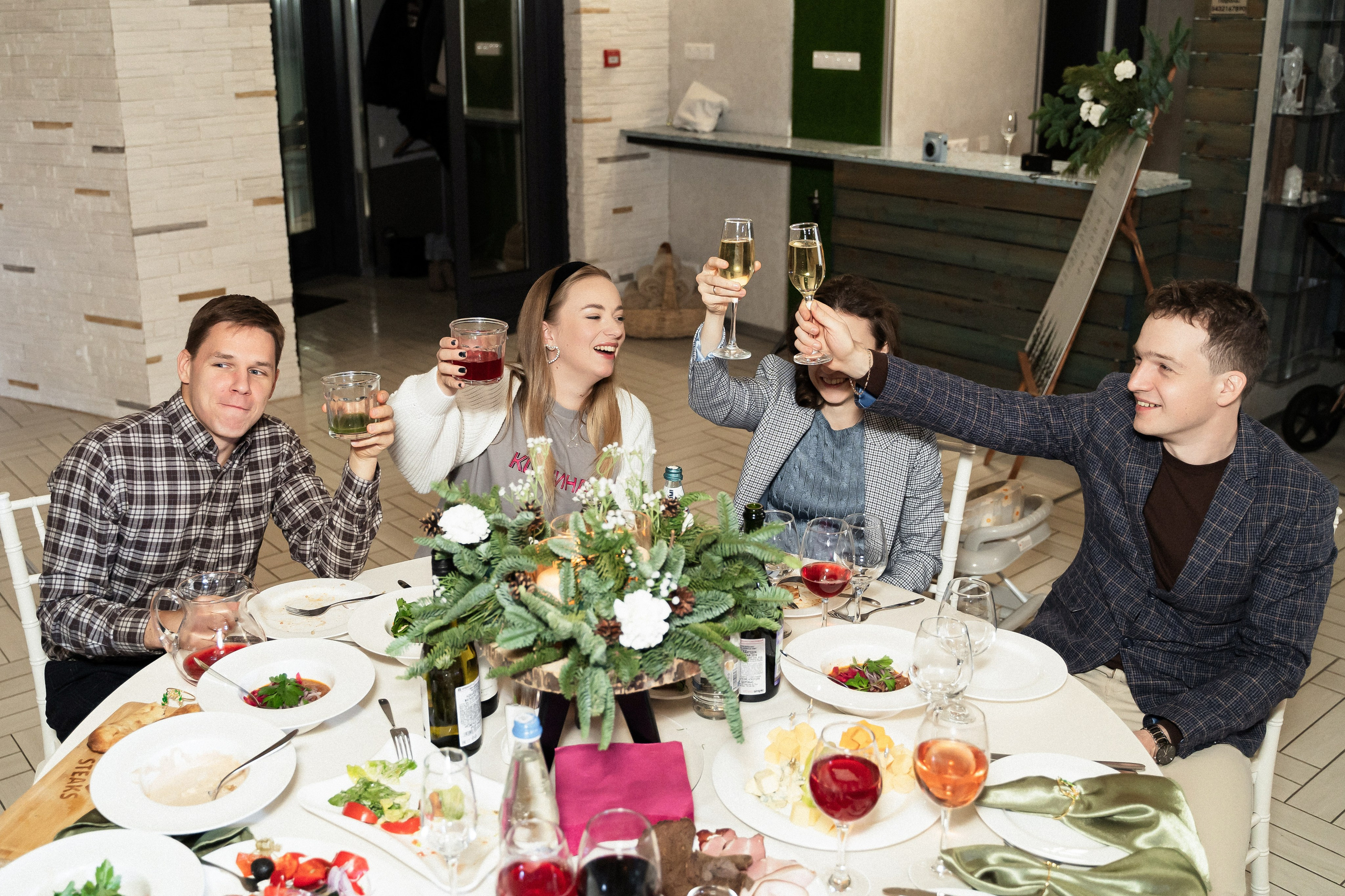 Свадебный банкет/Конаково Аэро. Фотограф Алина Филимонова Тверь