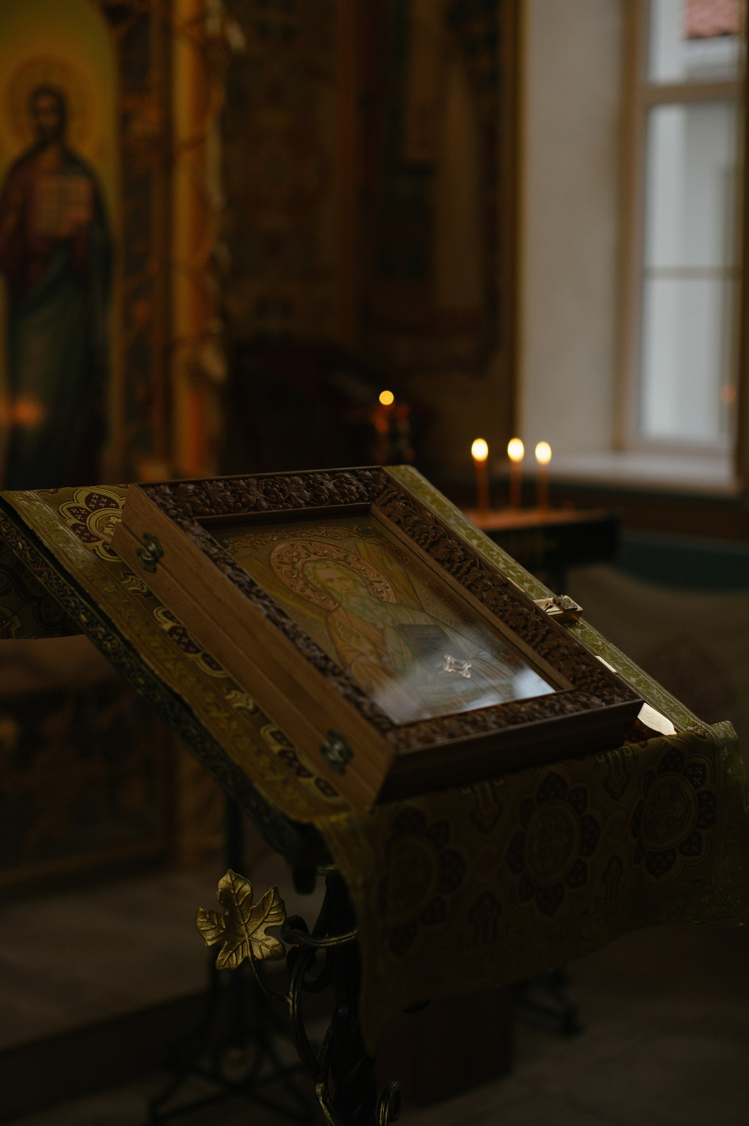 Влад и Лиза.Храм святого апостола Андрея Первозванного. Свадебный, женский, семейный фотограф в Севастополе Юлия Мошенко