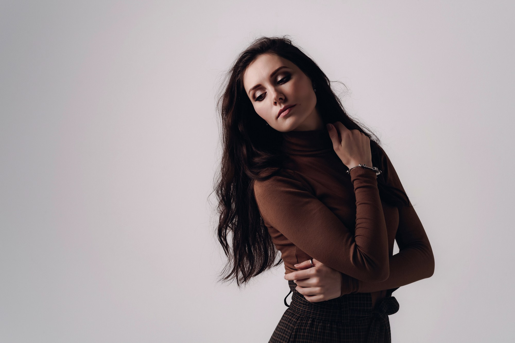 красивый женский портрет в студии