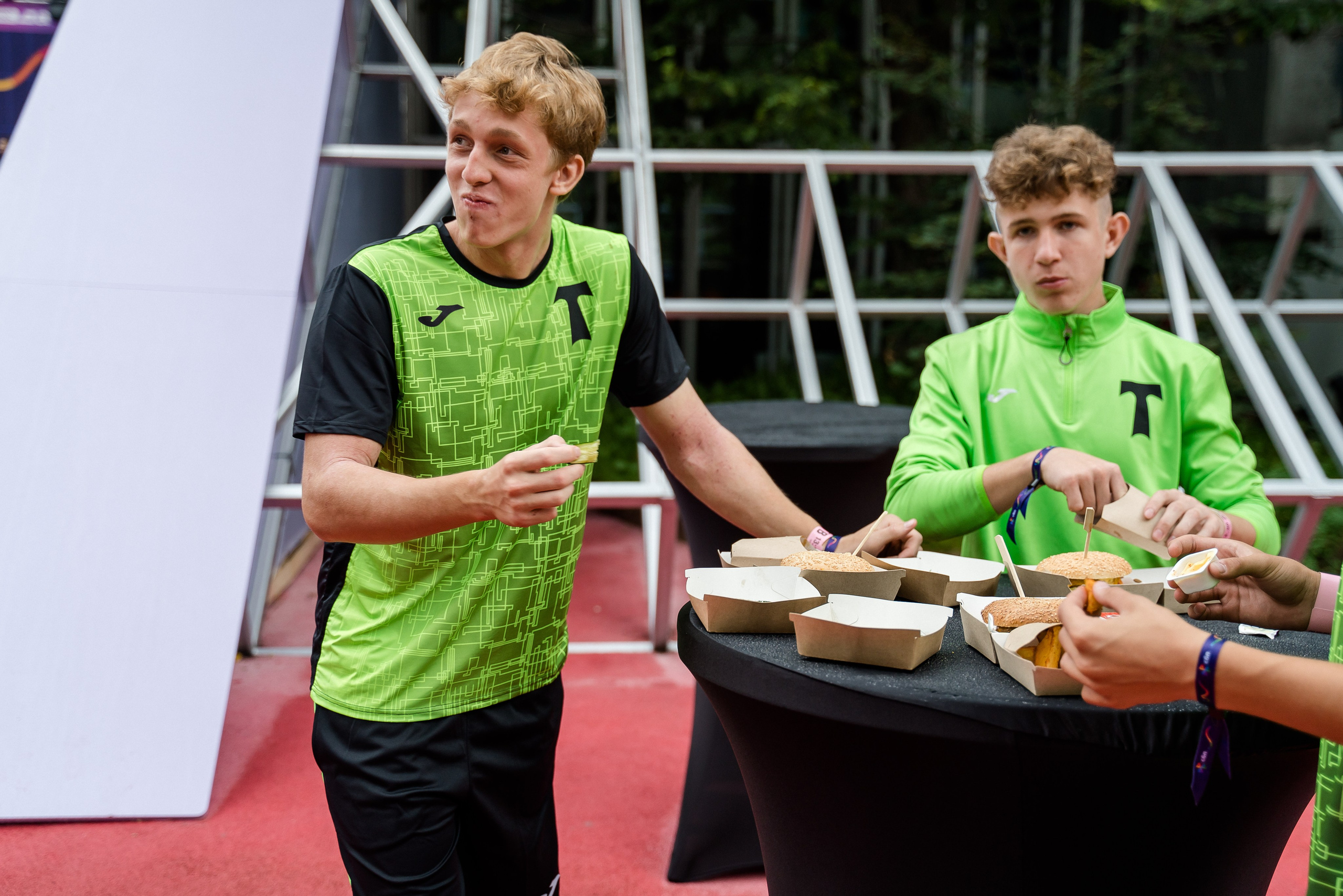 ФК «СКОРОСТЬ РЕШАЕТ» от СБП, РПЛ и Плюс Дача. Репортажный и свадебный фотограф в Москве