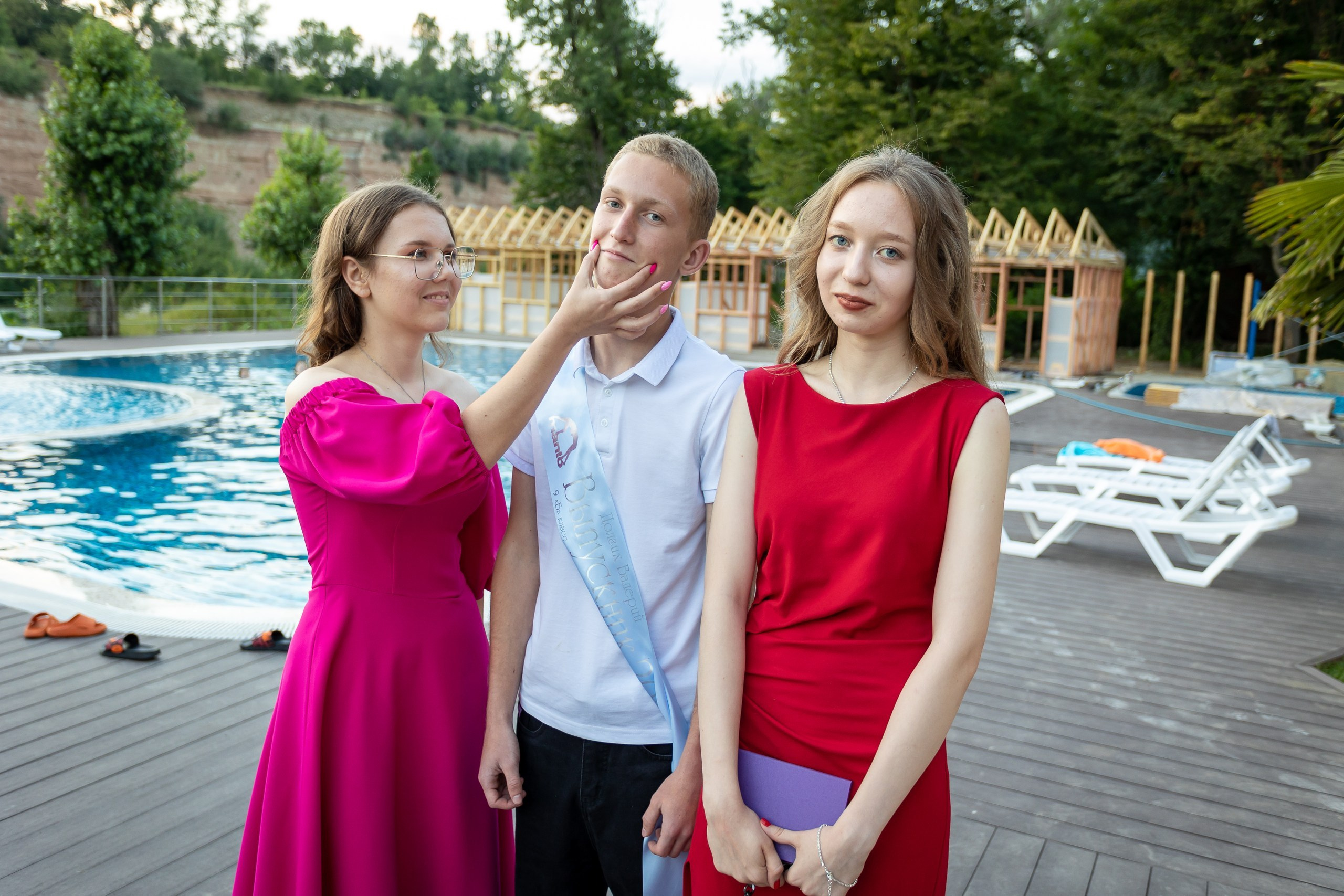 Вручение аттестата и выпускной вечер. Выпускные альбомы Майкоп, Краснодар Елена Золотарева