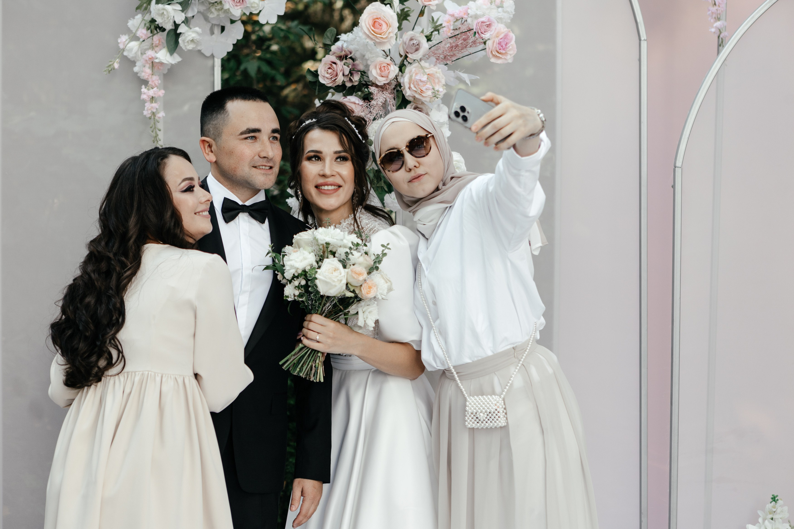 Свадебный фотограф Уфа — Руслан ГабдлисламовЖивые эмоции, красивые кадры, воспоминания на всю жизнь.Работаю по всей Республике Башкортоста. Свадебный фотограф Уфа Руслан Габдлисламов