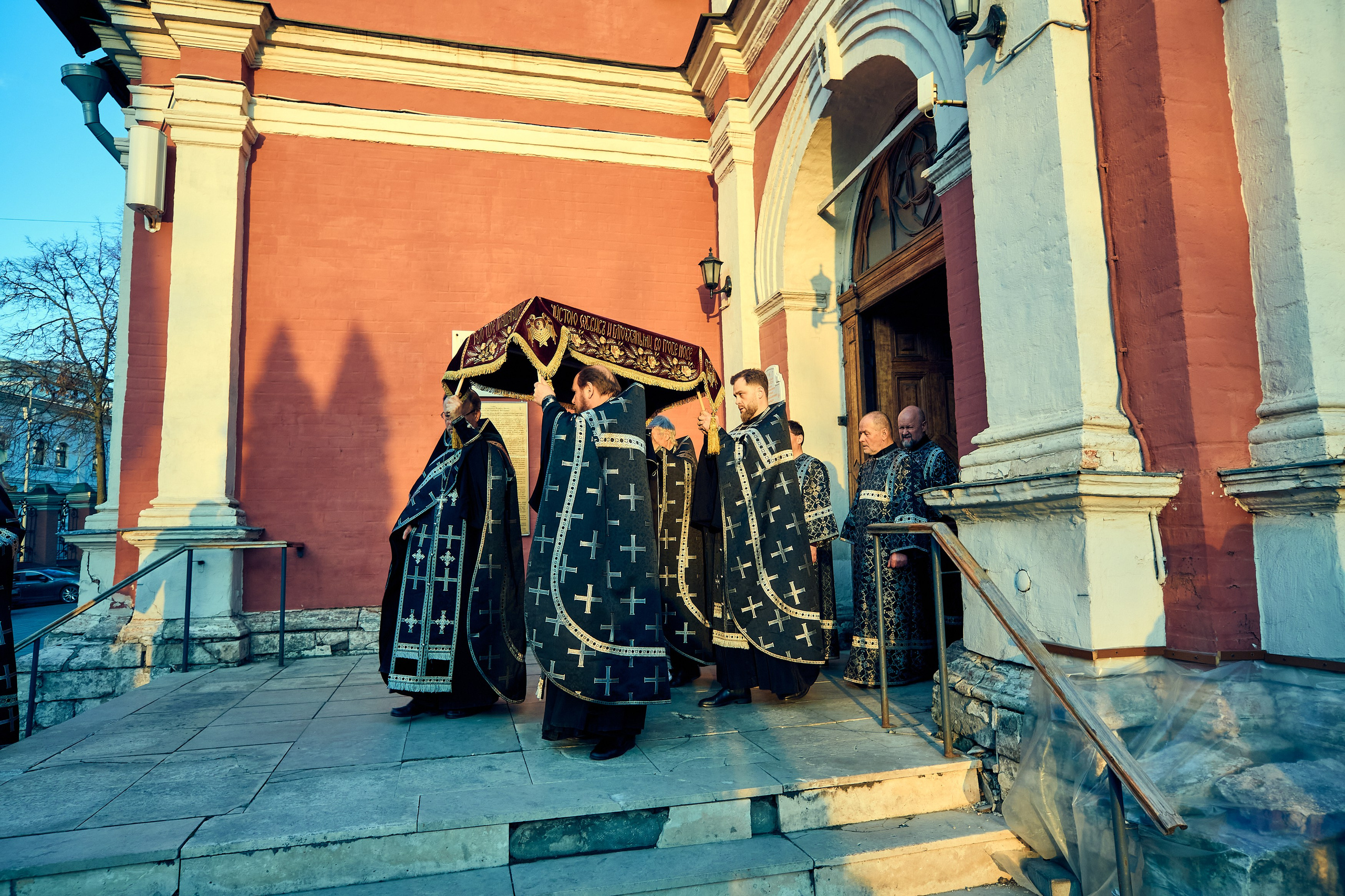 Утреня. Погребение Спасителя. DMITRY MOISEENKO — фотограф, художник, топ-стилист