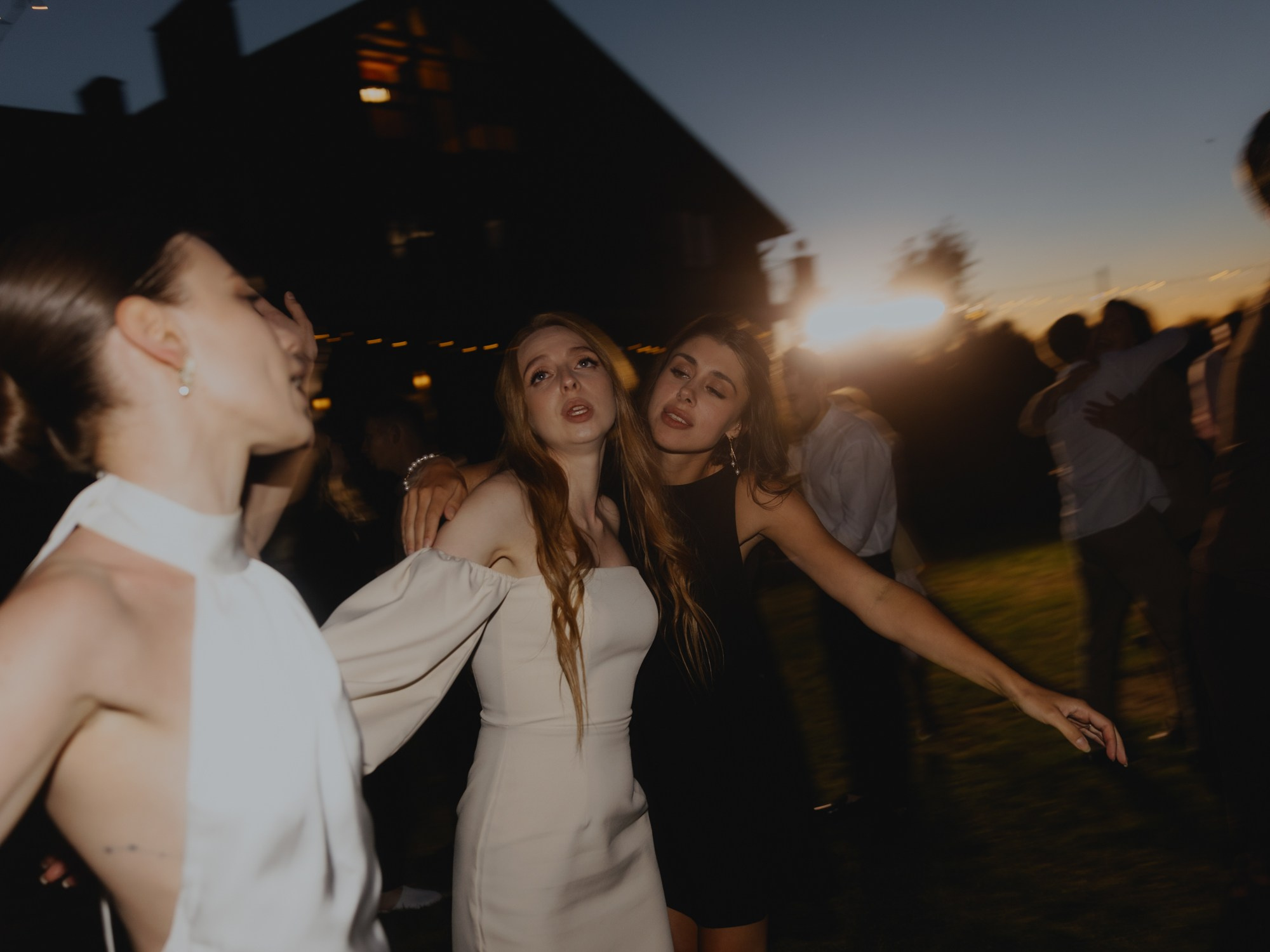 Лиза и Илья (полный день). Свадебные фотографы в Гомеле и Минске Сергей и Анастасия Фещенок