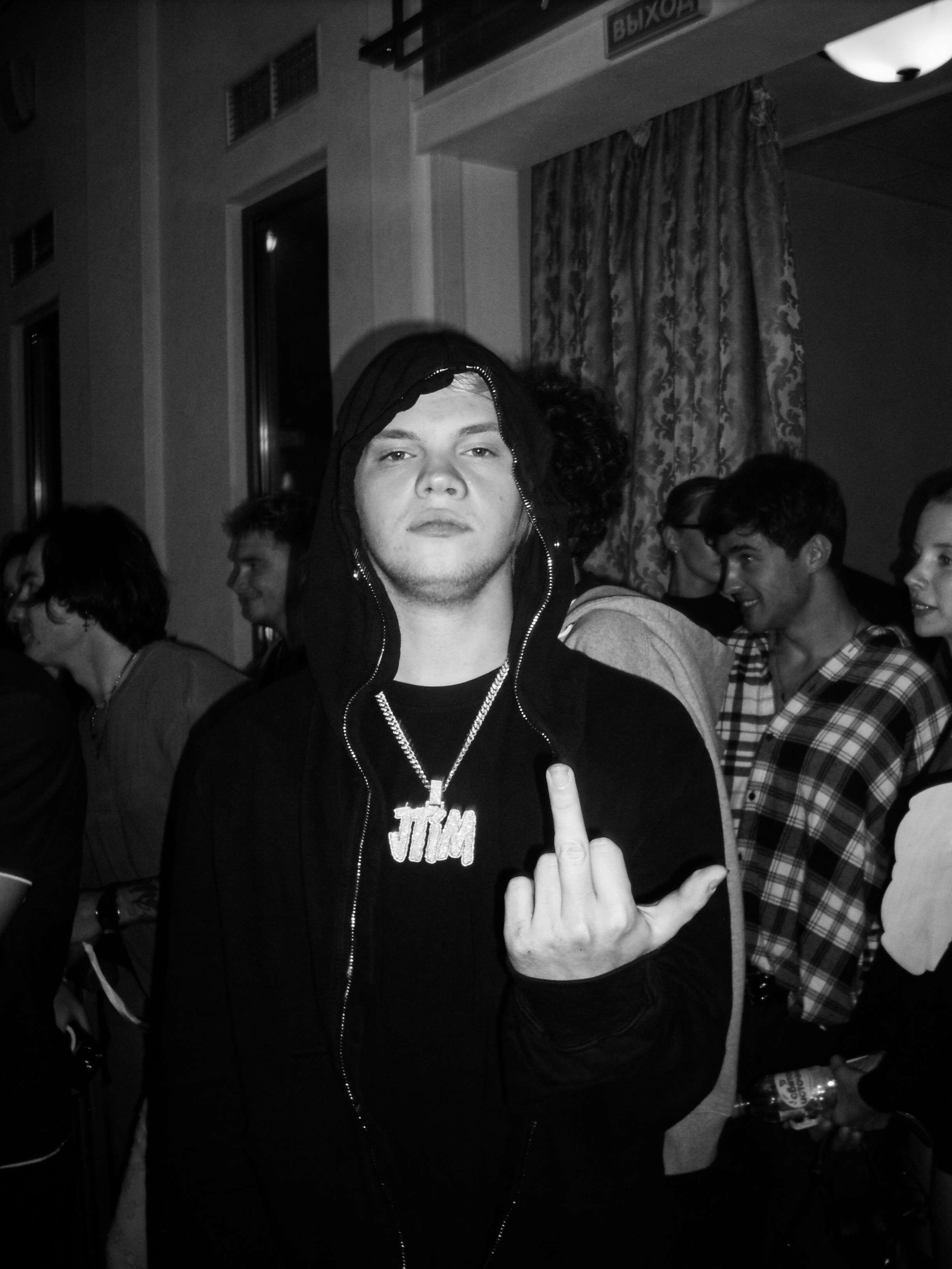 WITHOUT COLOR BUT WITH SWAG. DRIPSTOCK MAG