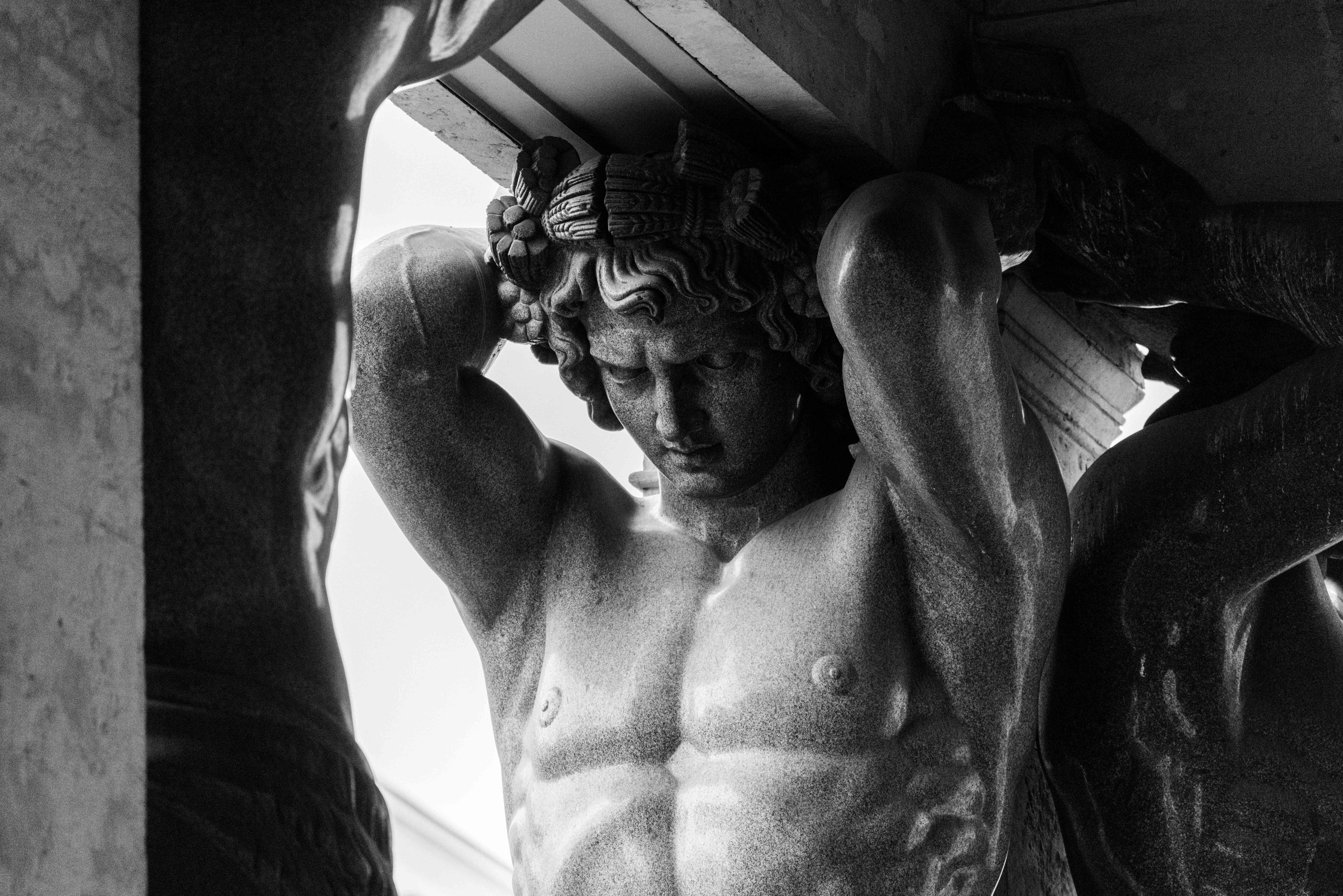 Атланты. Фотограф Балаев Михаил