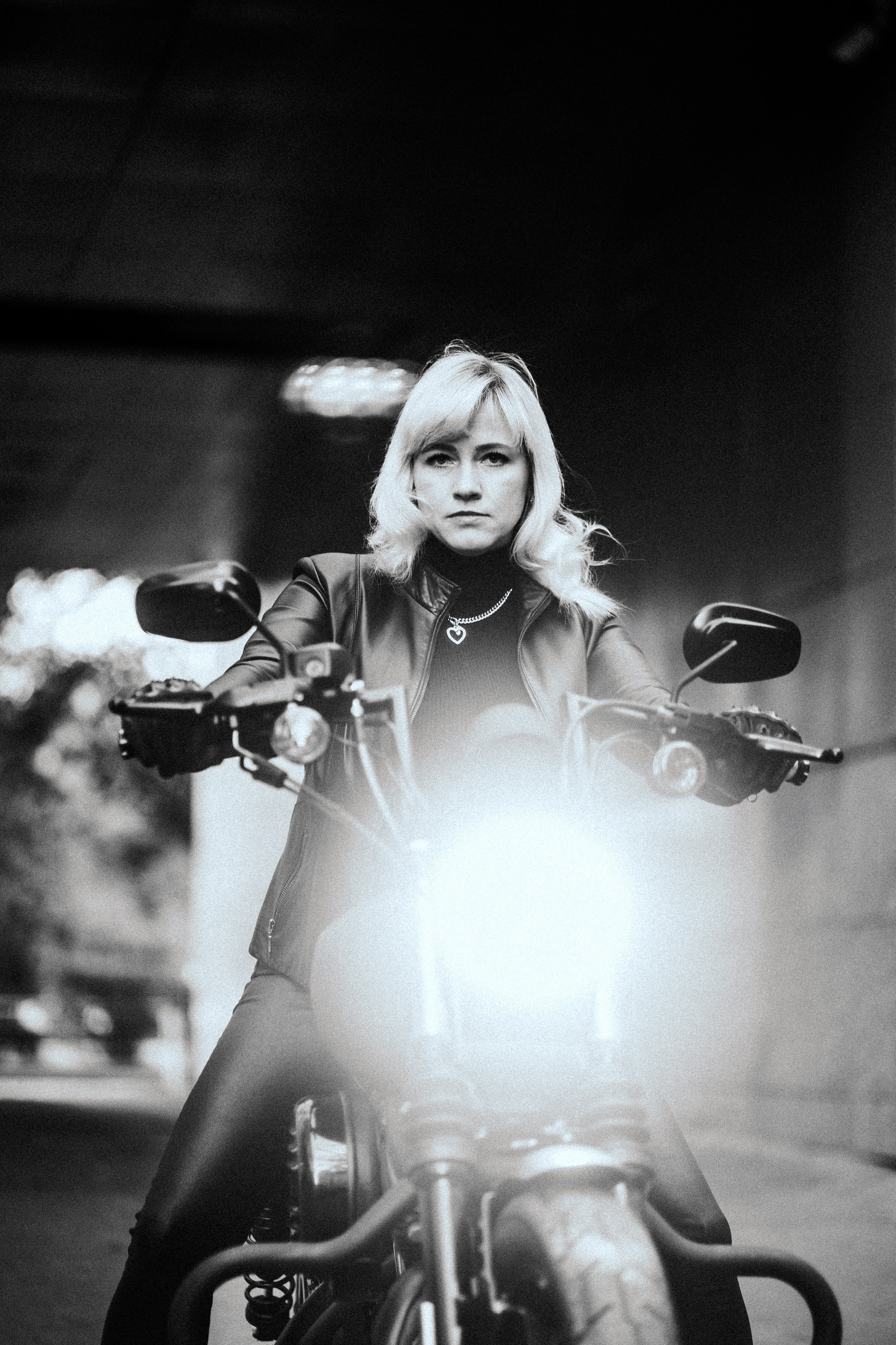 Портреты. Фотограф Москва Денис Косых — портреты, йога, творческие съёмки