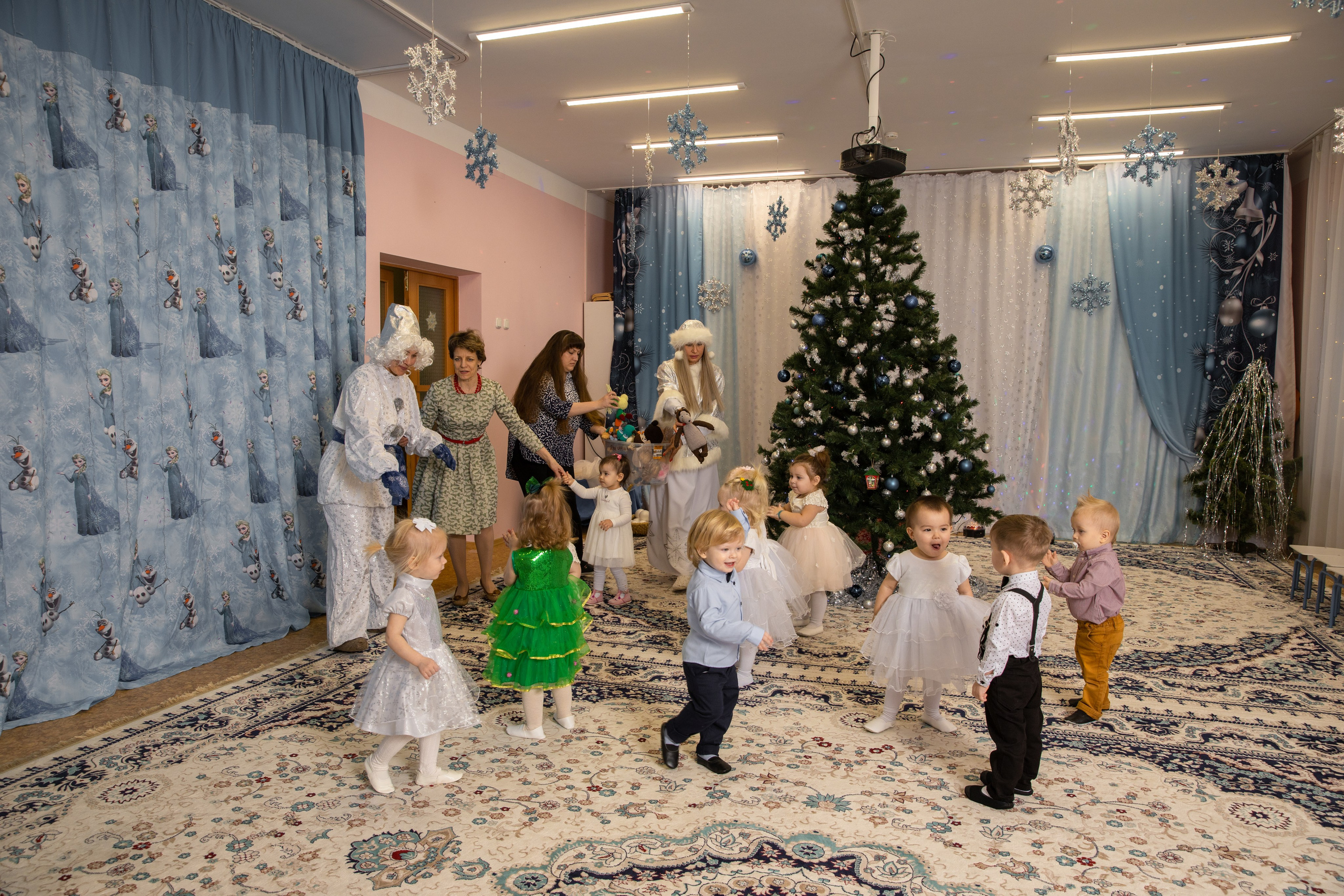 Новогодний утренник Успех. Фотограф в Железнодорожном и Балашихе