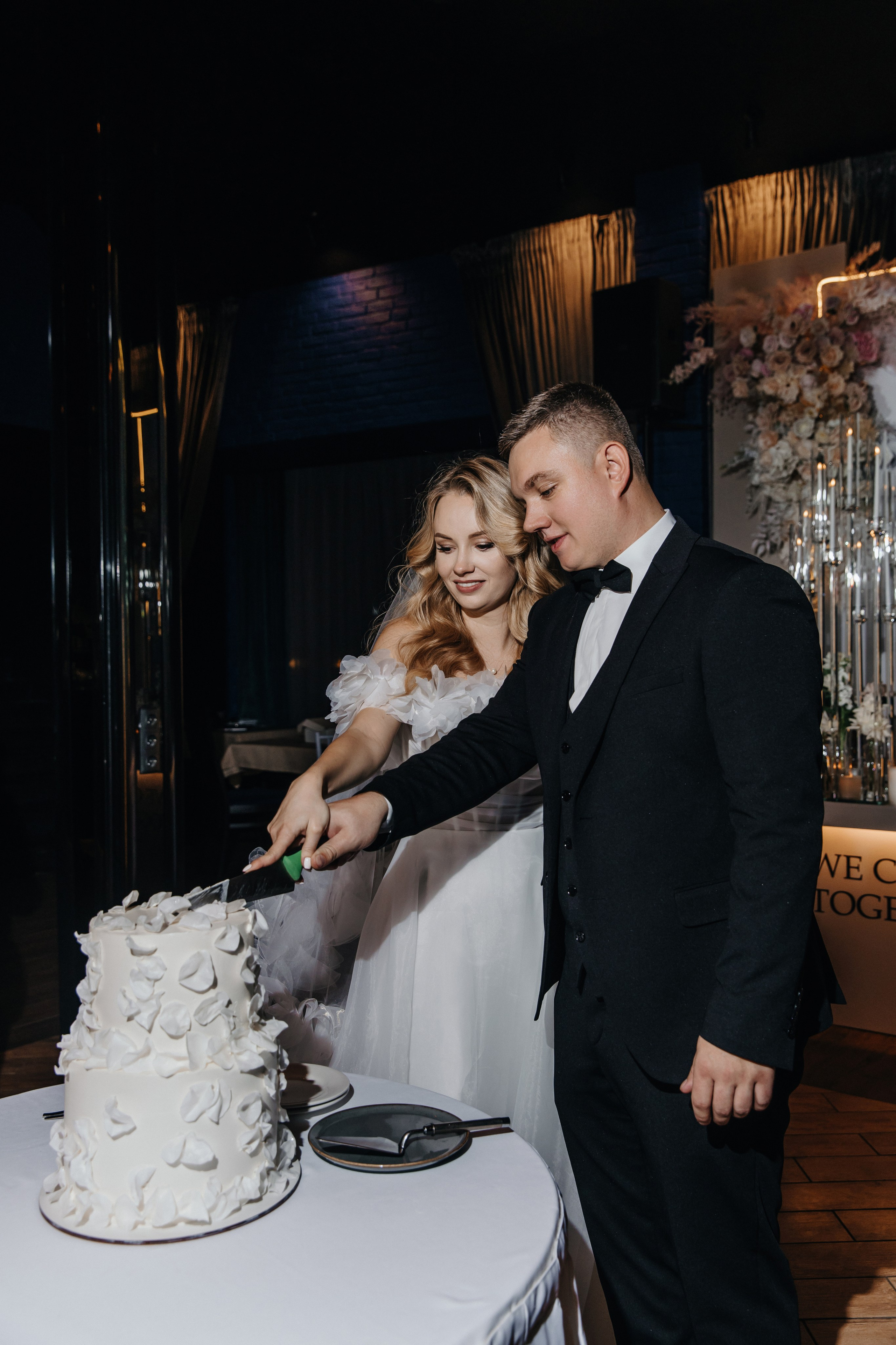 Саша и Миша. Свадебный фотограф и видеограф Когай Дмитрий и Юлия