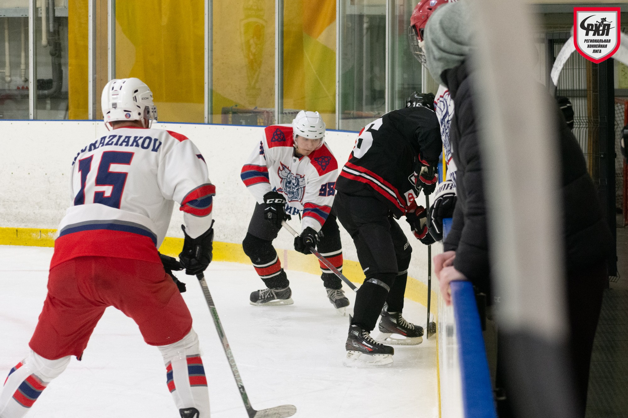 Хоккей. Фотограф Максим Буряк