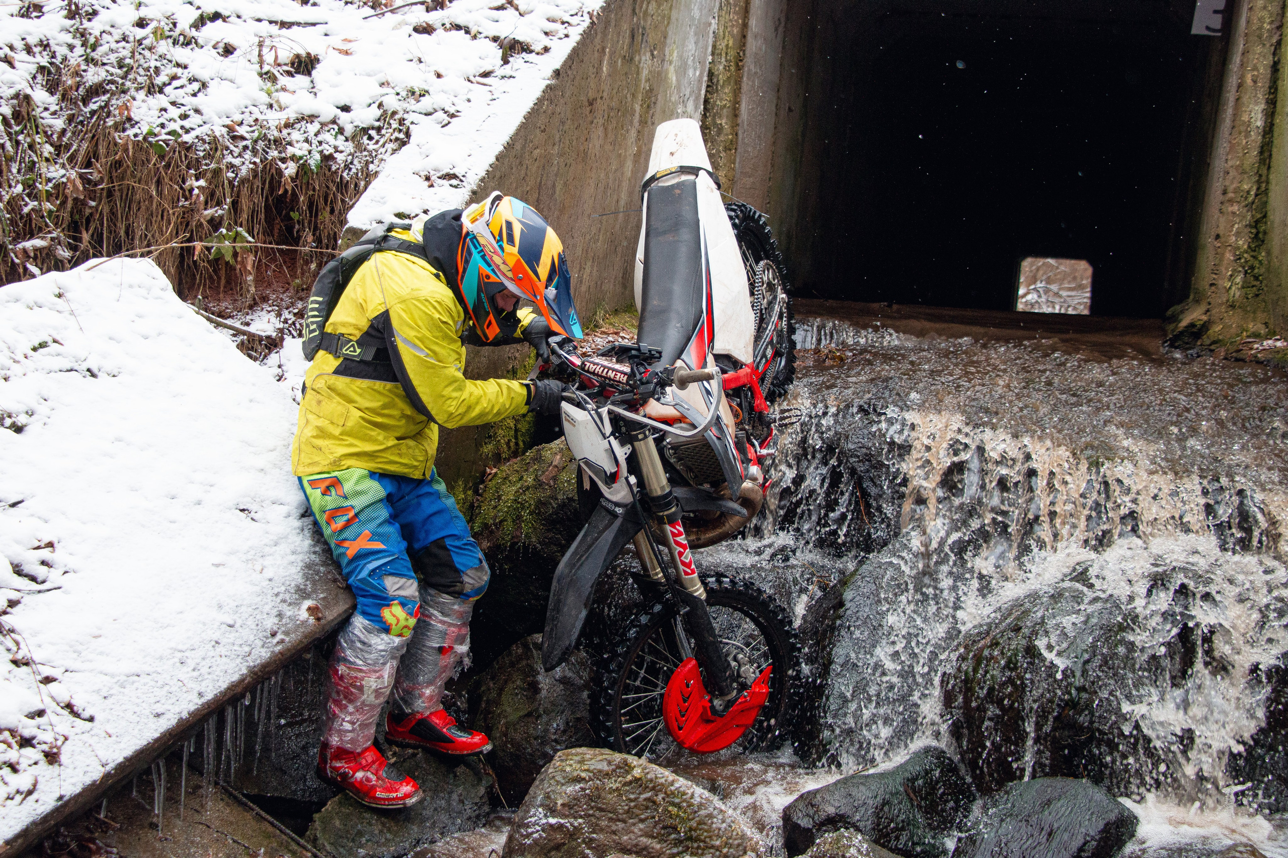 Эндуро-осень. Олег Романов. Мастер фото по спорту