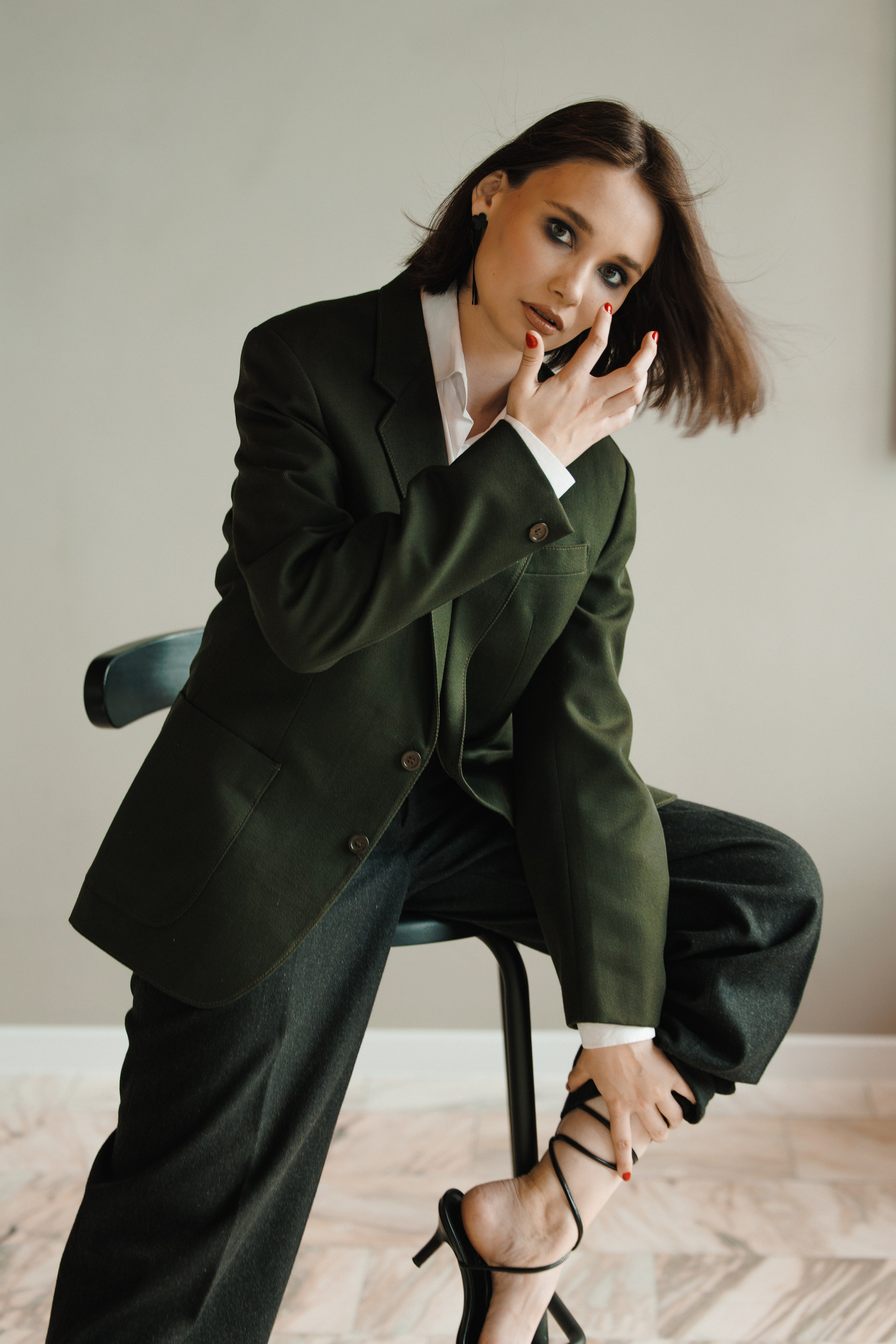 Портретный фотограф для контент съёмки в Новой Москве. Фотограф Москва. Портретный фотограф Александра Харитонова Москва Новая Москва Троицк