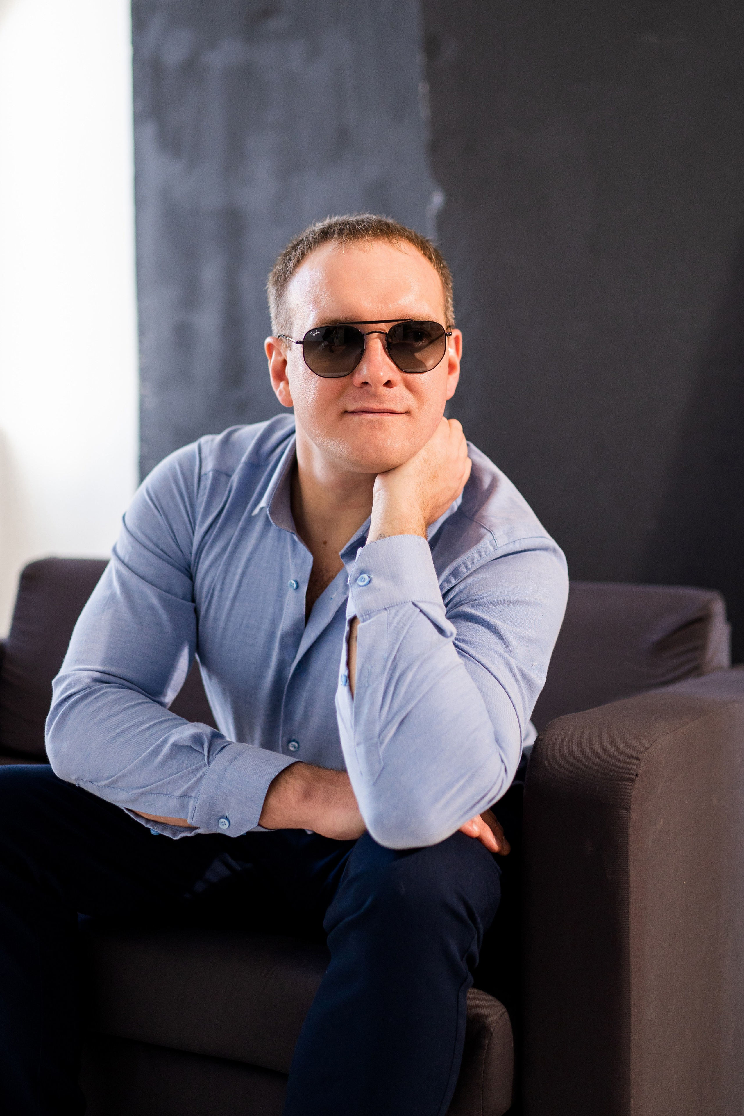 Евгений. Мужская фотосессия в фотостудии. Фотограф в Самаре Иван Булатов