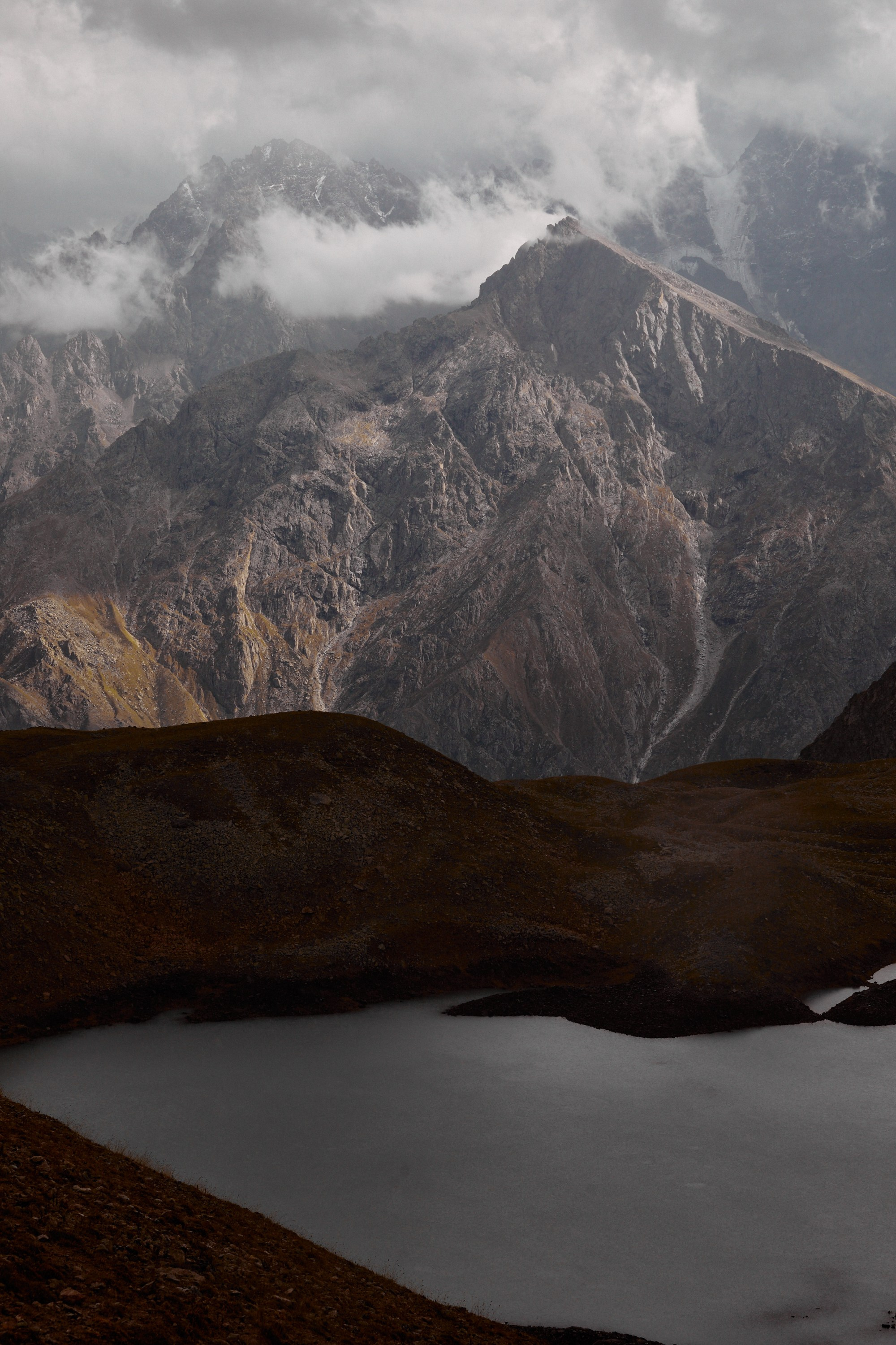 Озеро Гийбашкель. Фотограф Продюсер в горах КБР / Москва  Нальчик Горы