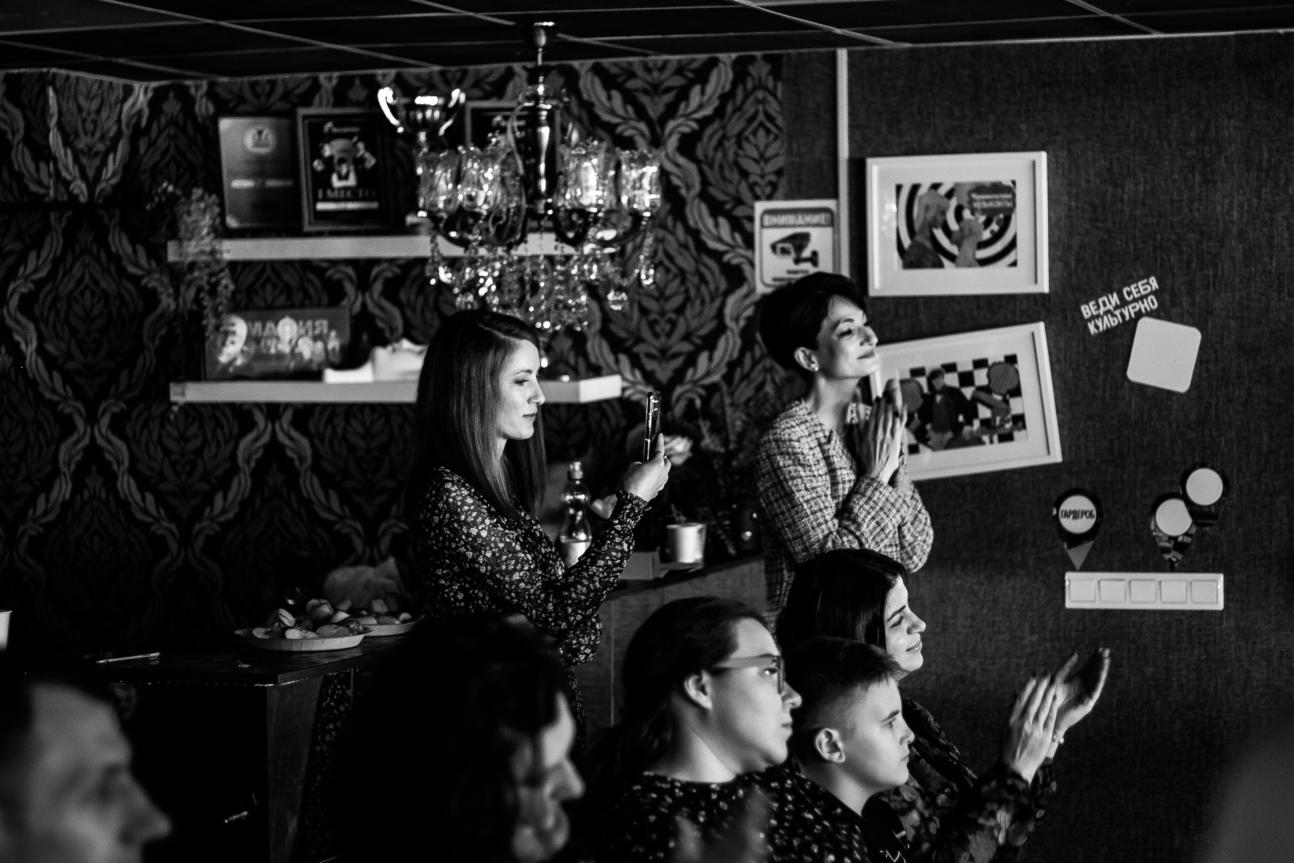 Отчетный концерт студентов вокального тренера Ксении Юрецкой 21.10.2023. Свадебный и семейный фотограф в Нижневартовске Татьяна Мартынова