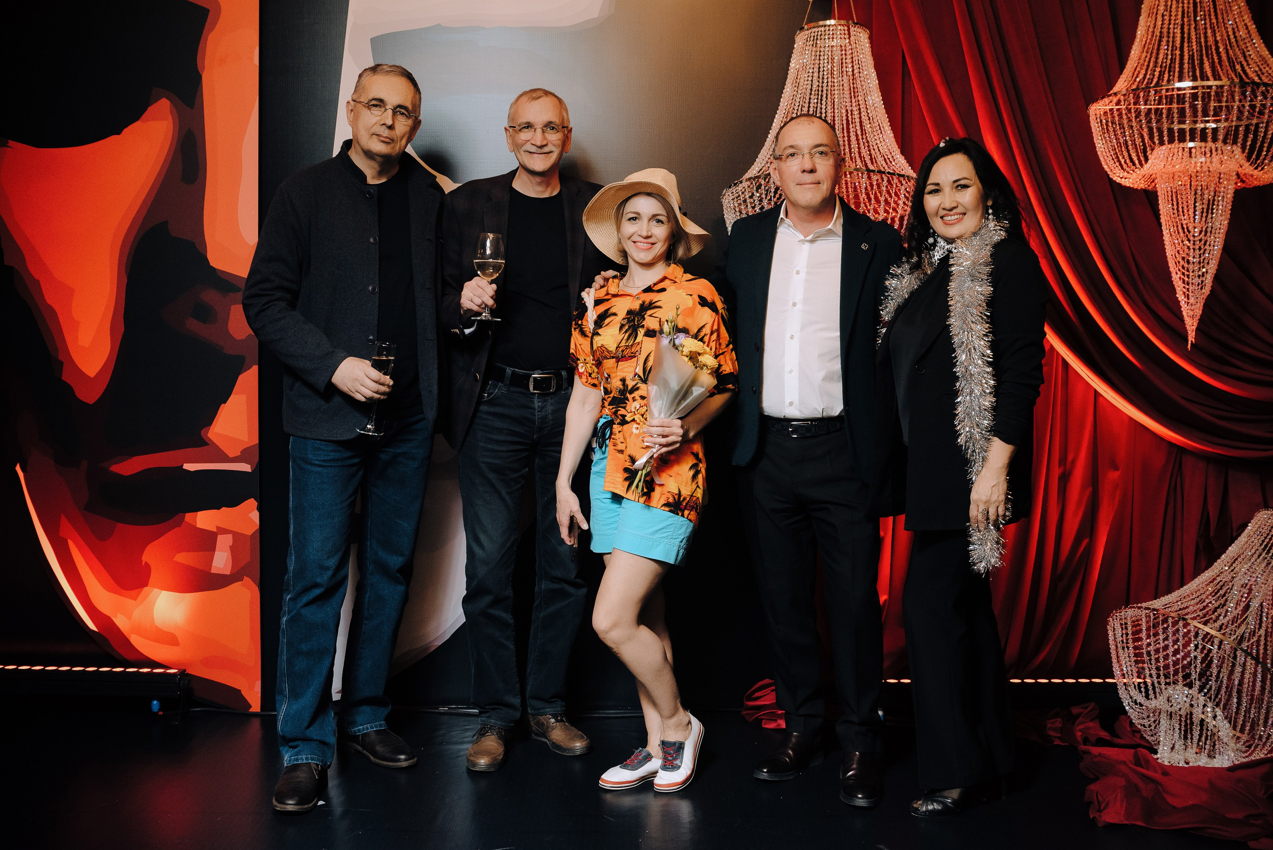 СПЕКТАКЛЬ «ВОЛШЕБНЫЕ ОЧКИ» ОПТИК-ЦЕНТР. Репортажный фотограф Зуев Роман г. Челябинск