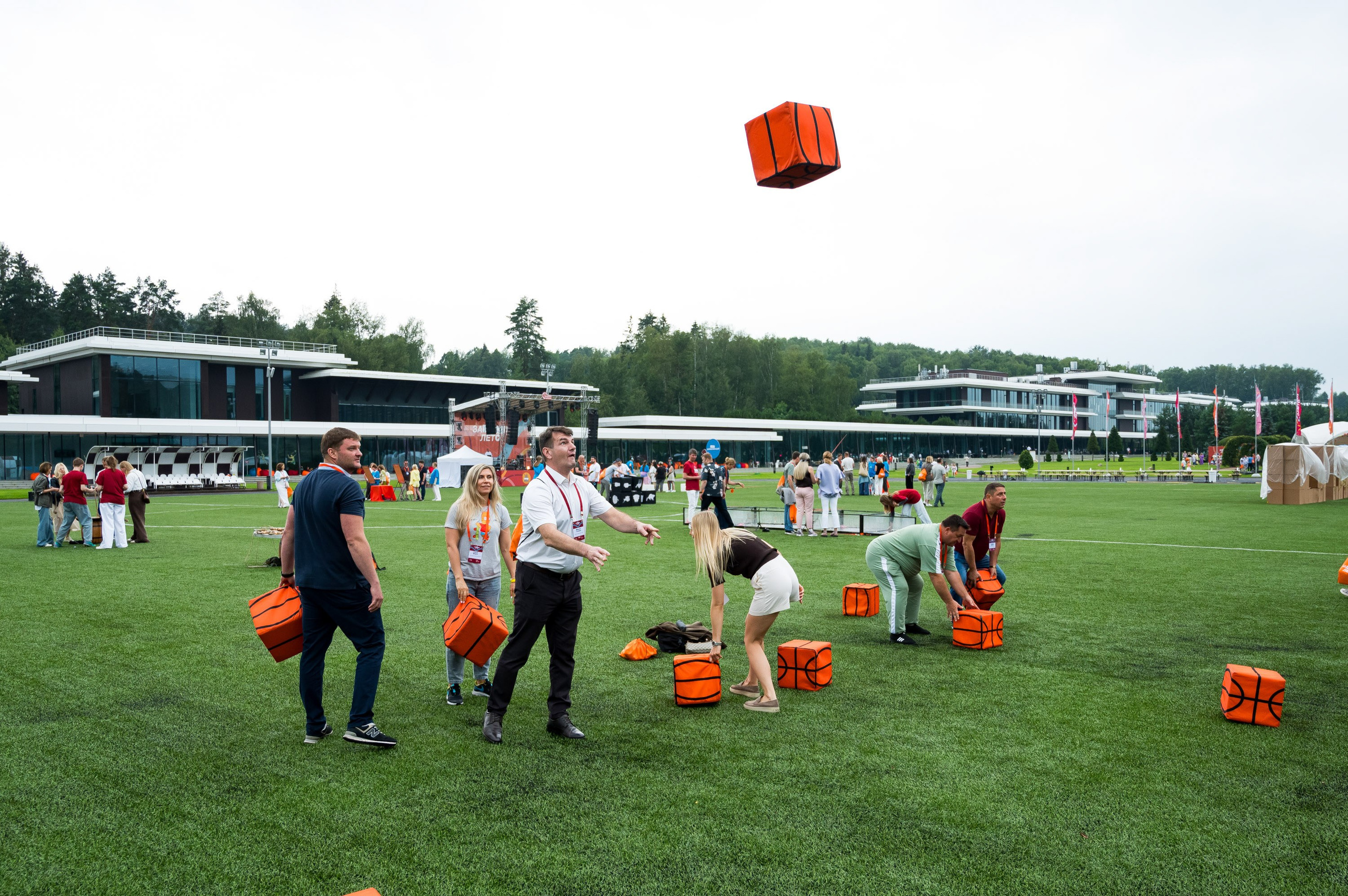 Летний корпоратив-тимбилдинг Первой Грузовой Компании. Репортажный фотограф и видеограф Слава Думчев. Тимбилдинги, отчетники, корпоративы