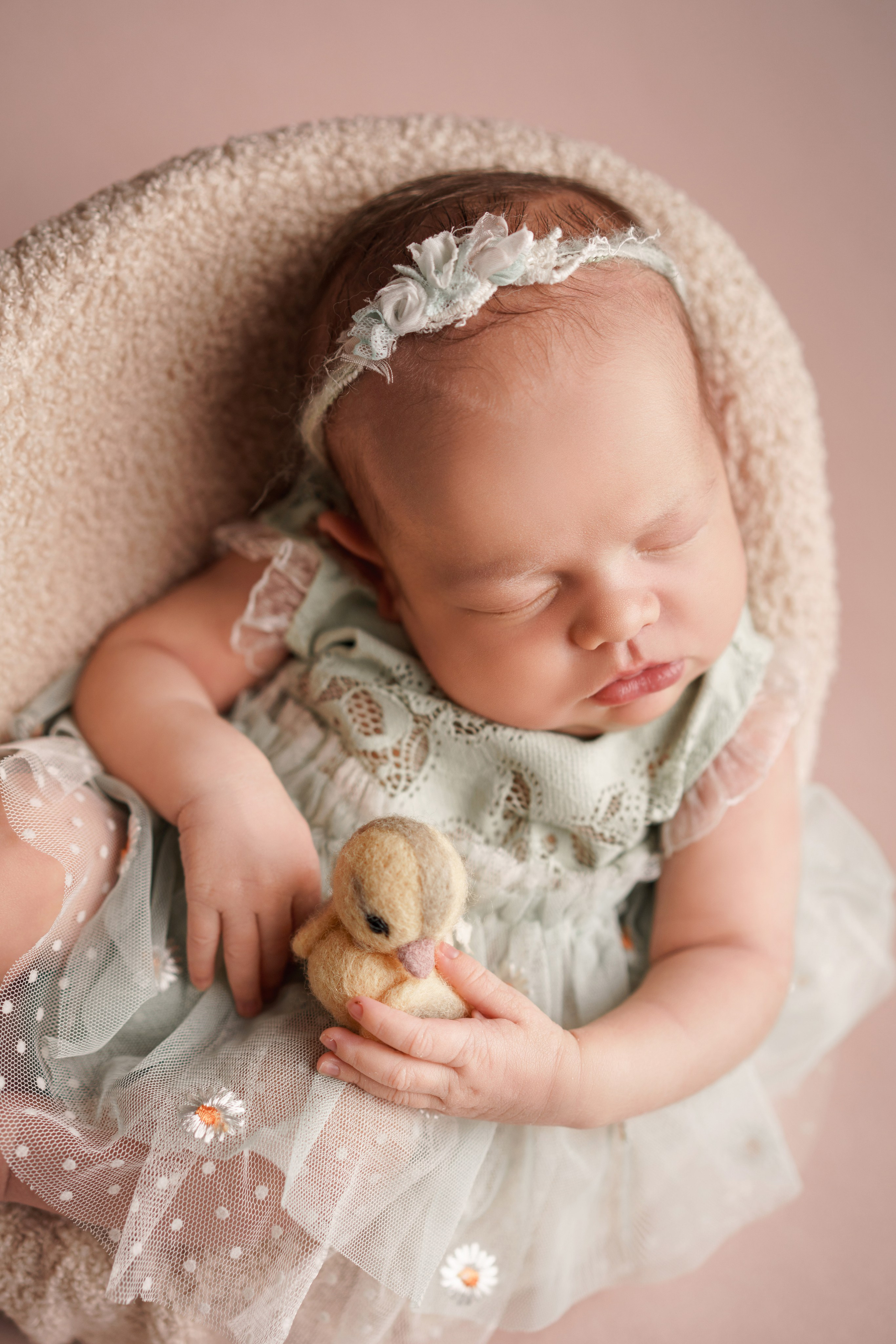 Фотосессия новорожденных | Галерея трогательных кадров малышей в стиле newborn. Фотосессия новорожденных в Москве и Московской области | Профессиональный фотограф newborn — Татьяна Иванова