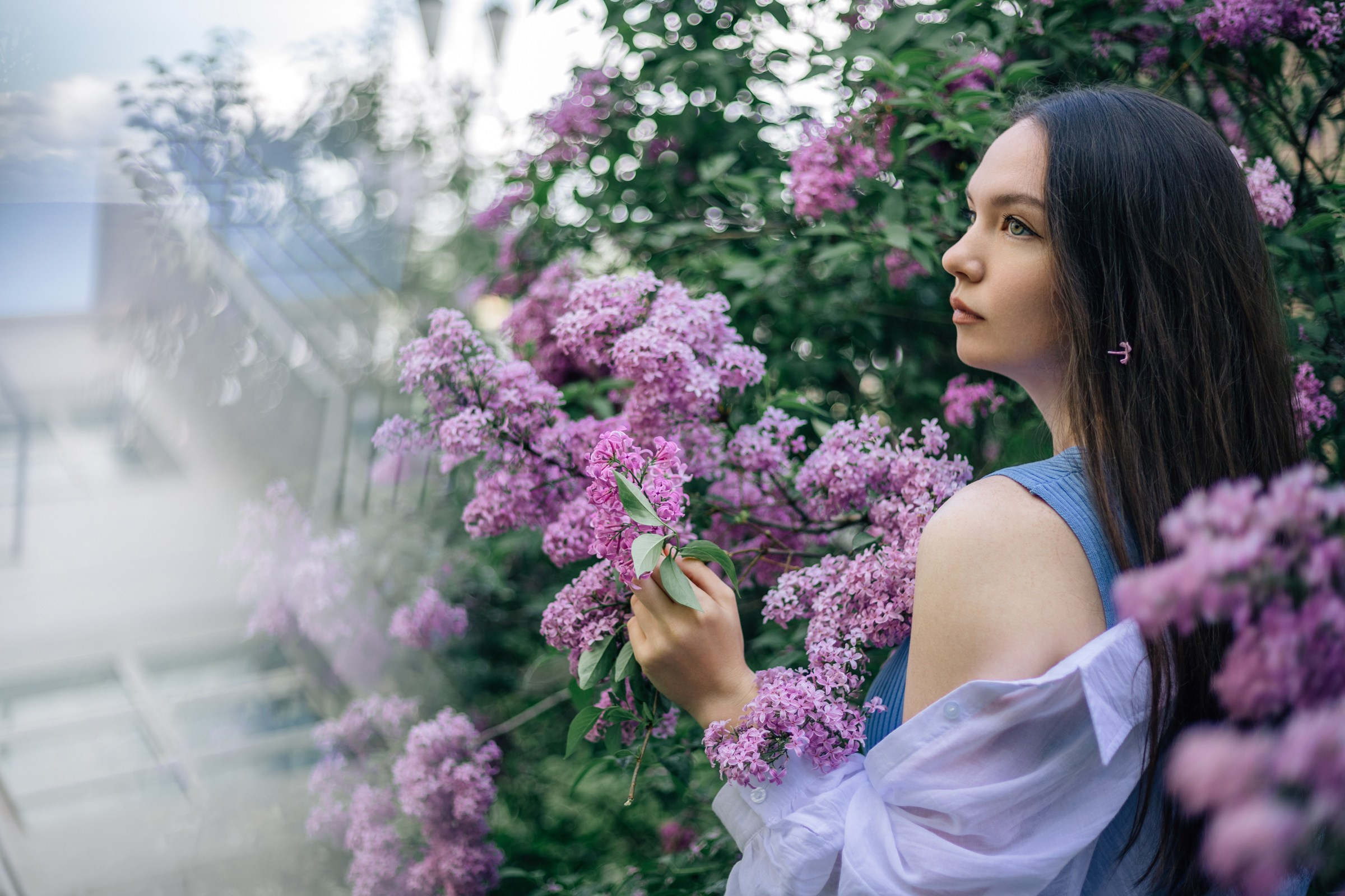 Смазы сирени. Екатерина. Июнь 2025. Фотограф Пермь. Свадьбы. Семья и дети, школа, д. сад. Фотокниги