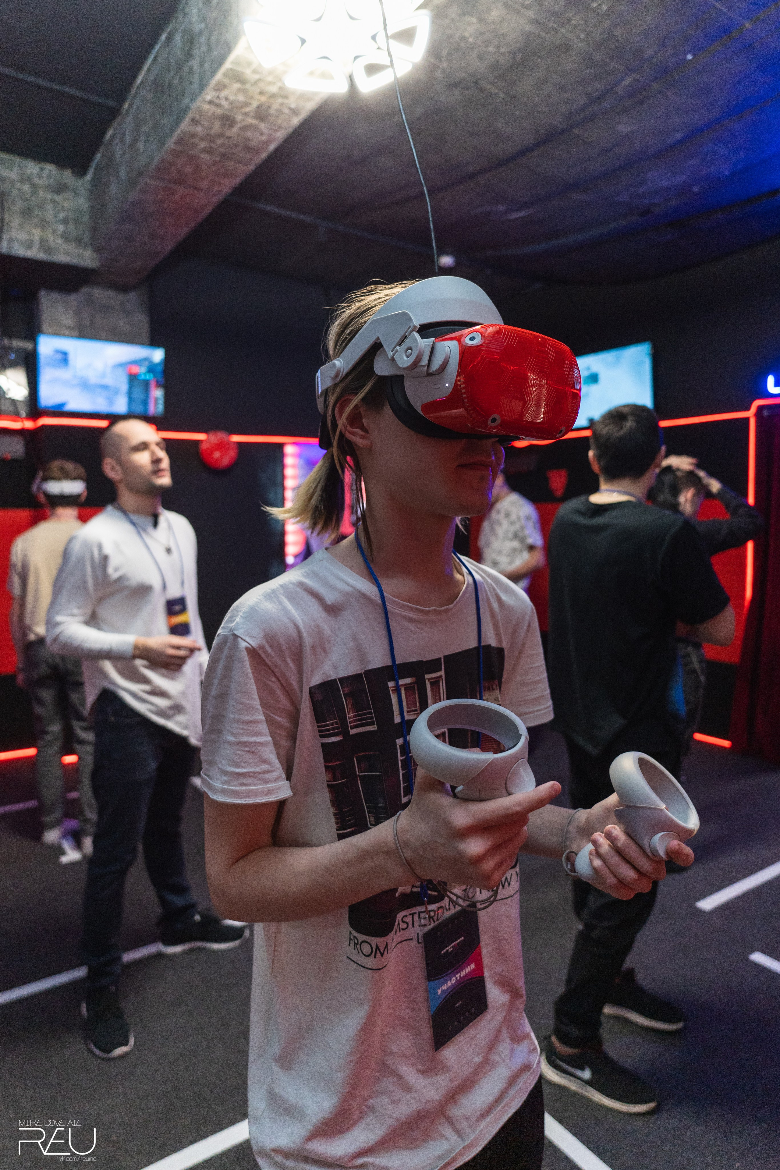 ТУРНИР ПО VR. Mike Dovetail | Портретный и репортажный фотограф