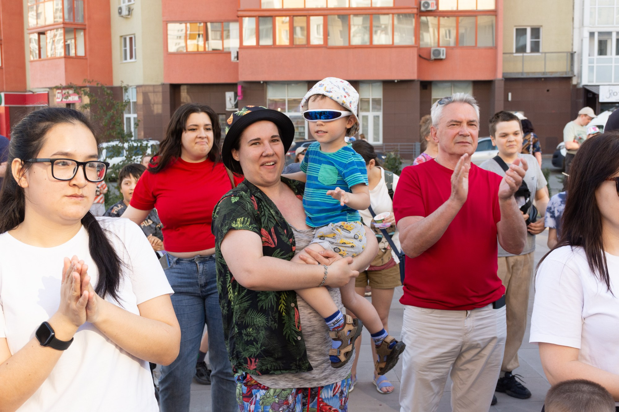 Фестиваль современного исполнительского искусства (Сквер Академ Риверсайд). Фотограф Максим Буряк