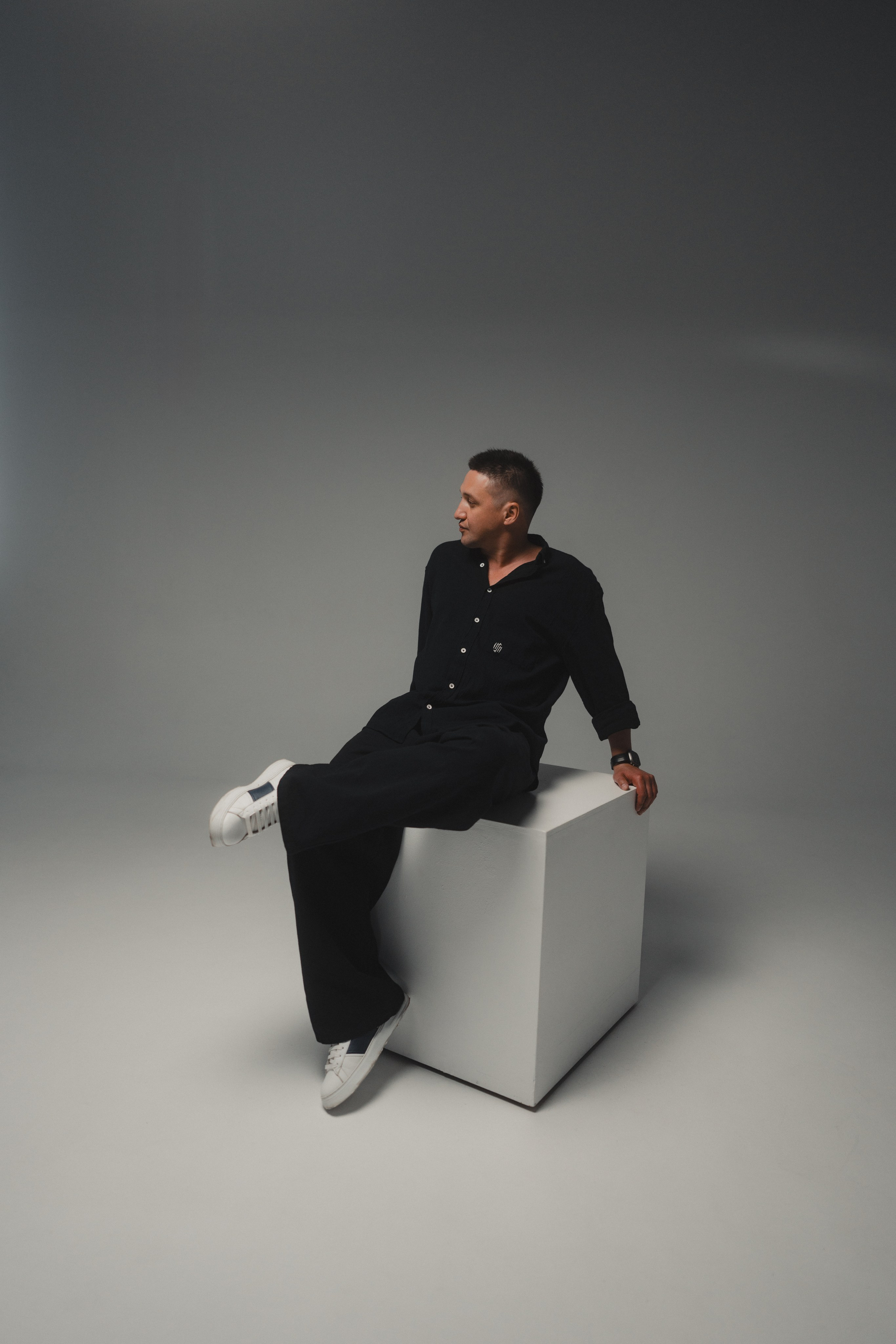 Studio Photoshoot with Ruslan in Kazan — Anton Avanzato