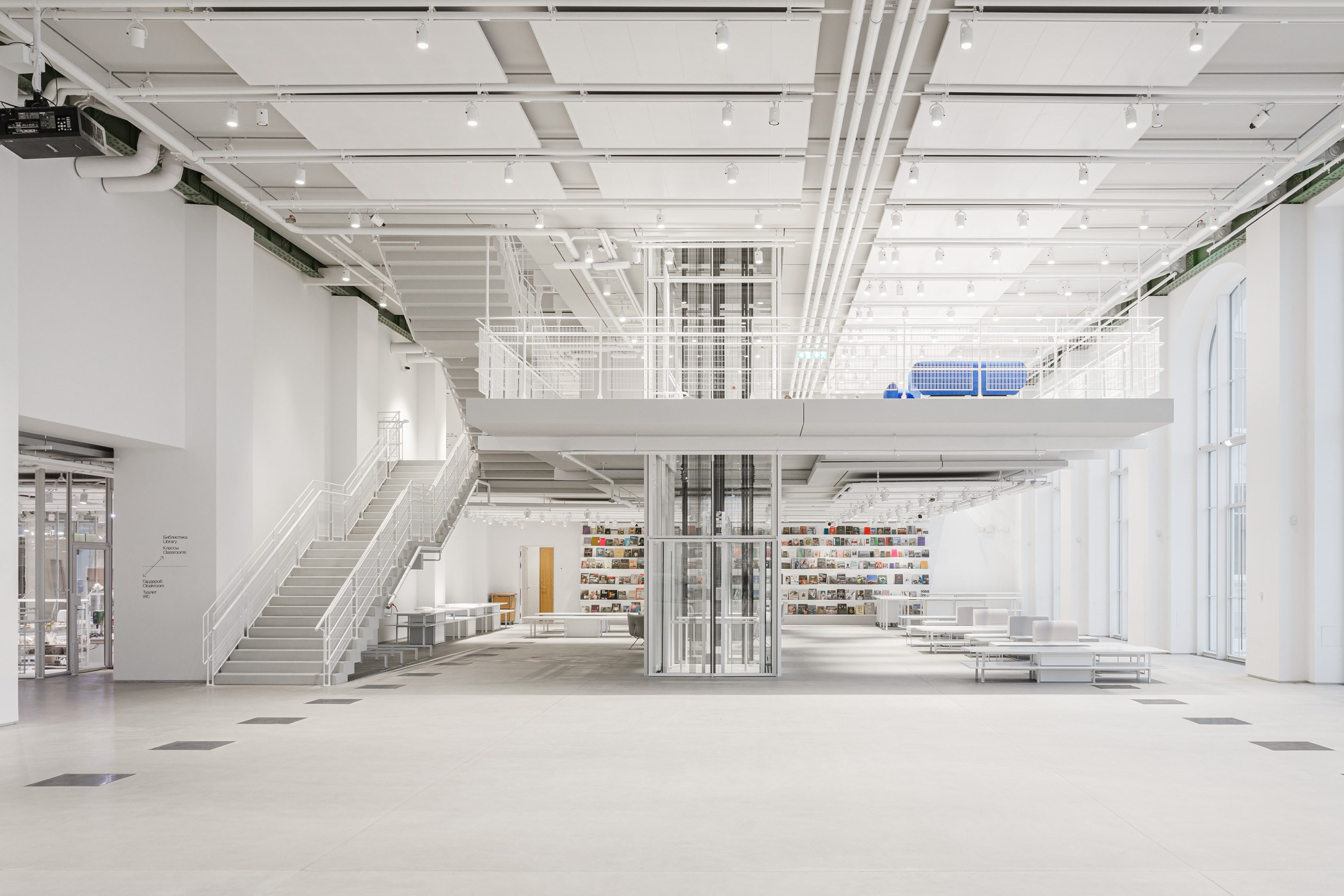 Олег Лозовой | Коммерческий и рекламный фотограф в Москве