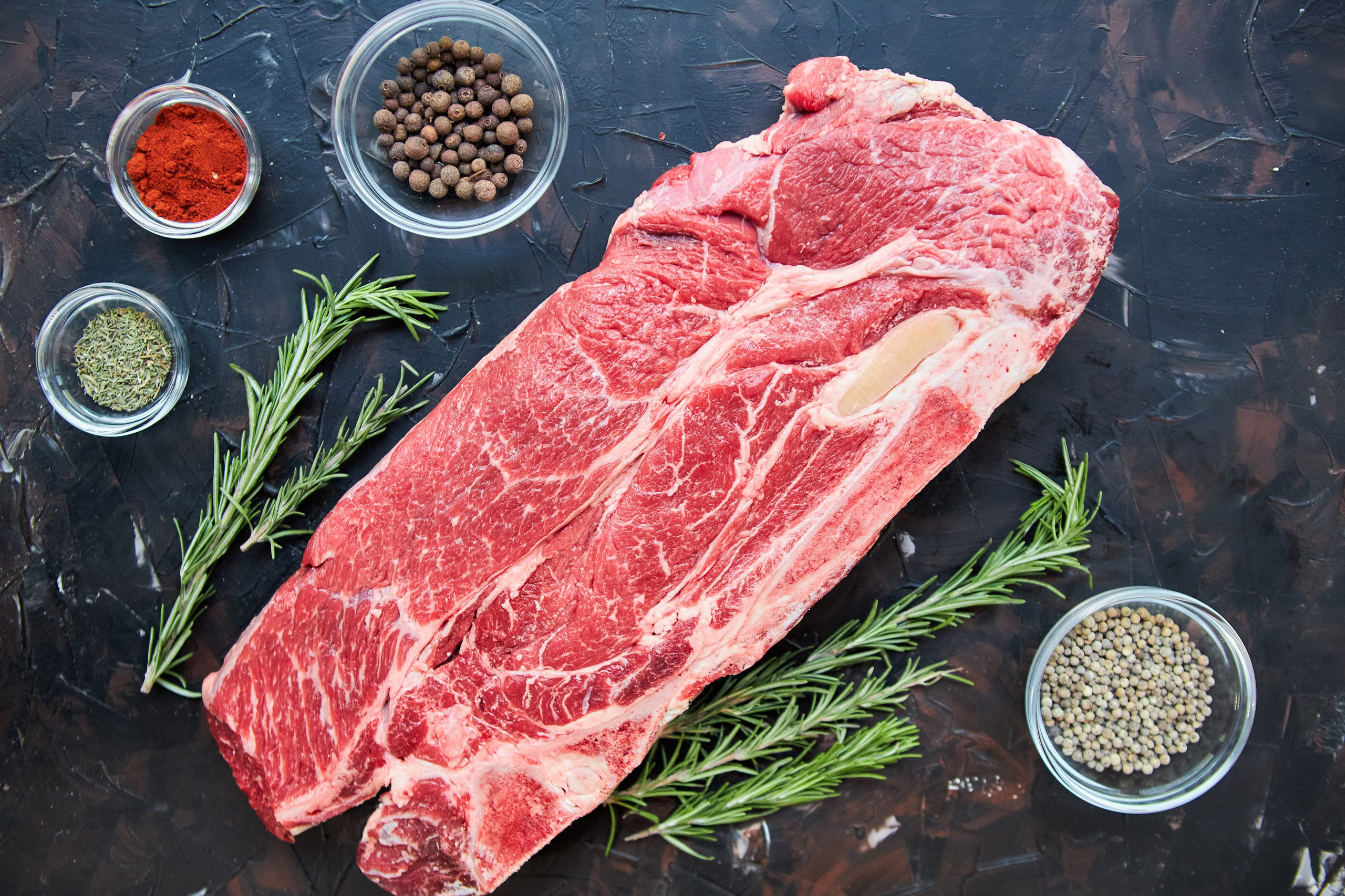 Продукция компании Центральный мясной. Фотохудожник Наталия Кирсанова