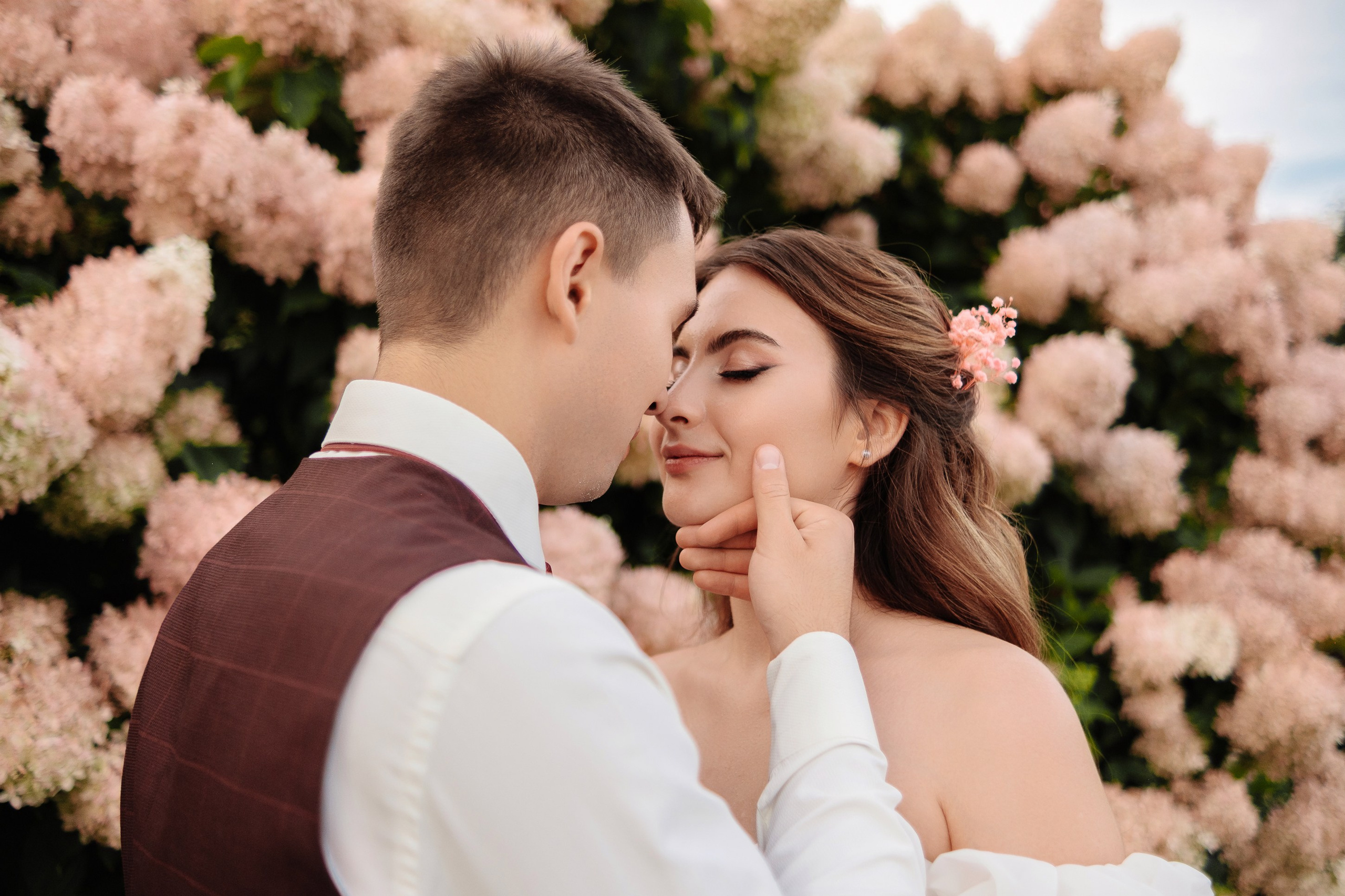 Elegance in Every Frame: Wedding Day Memories