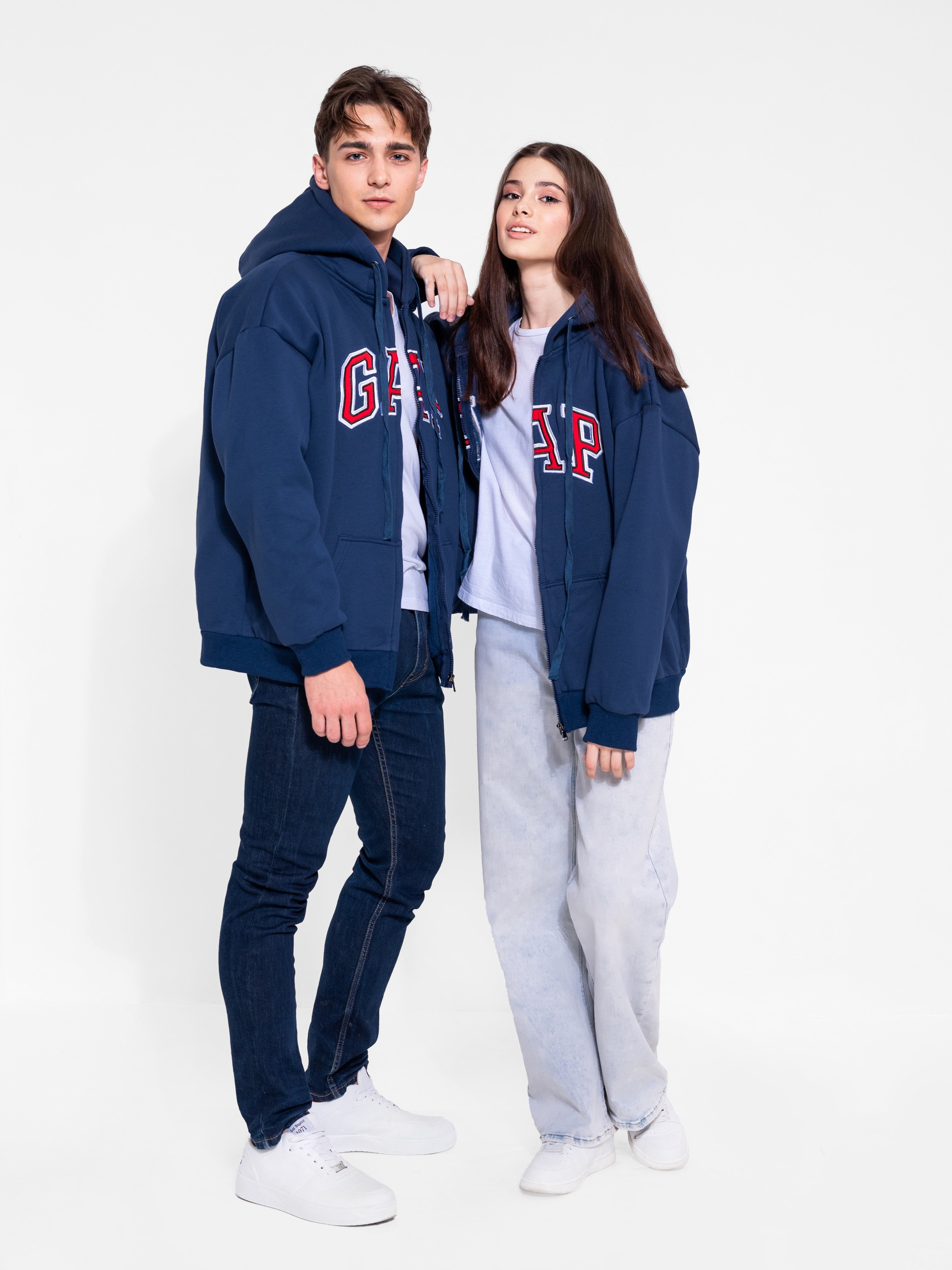 Олег. ТМ Продакшн — Съемка для маркетплейсов в Москве