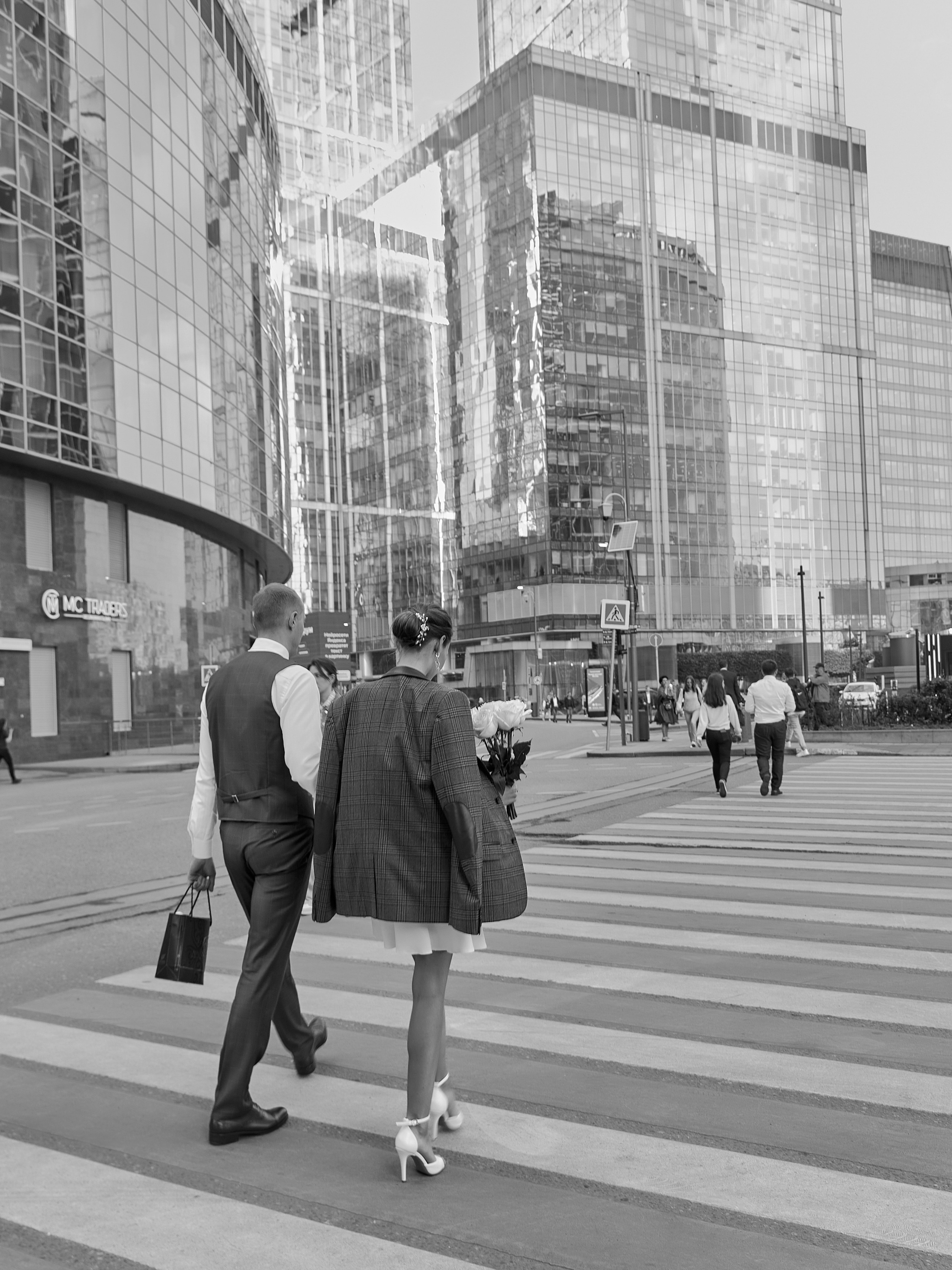 ЗАГС и прогулка в Москва Сити. Женский фотограф Москва, Лобня