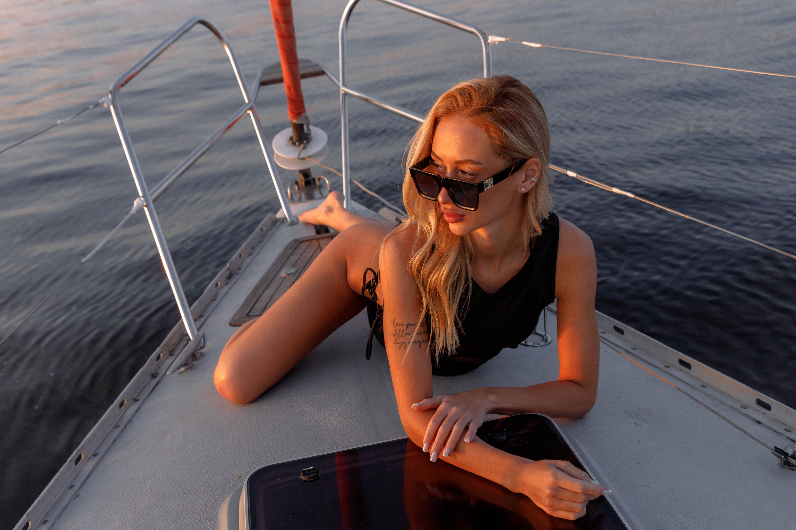 Фотосессия на яхте. Женский фотограф Москва, Лобня