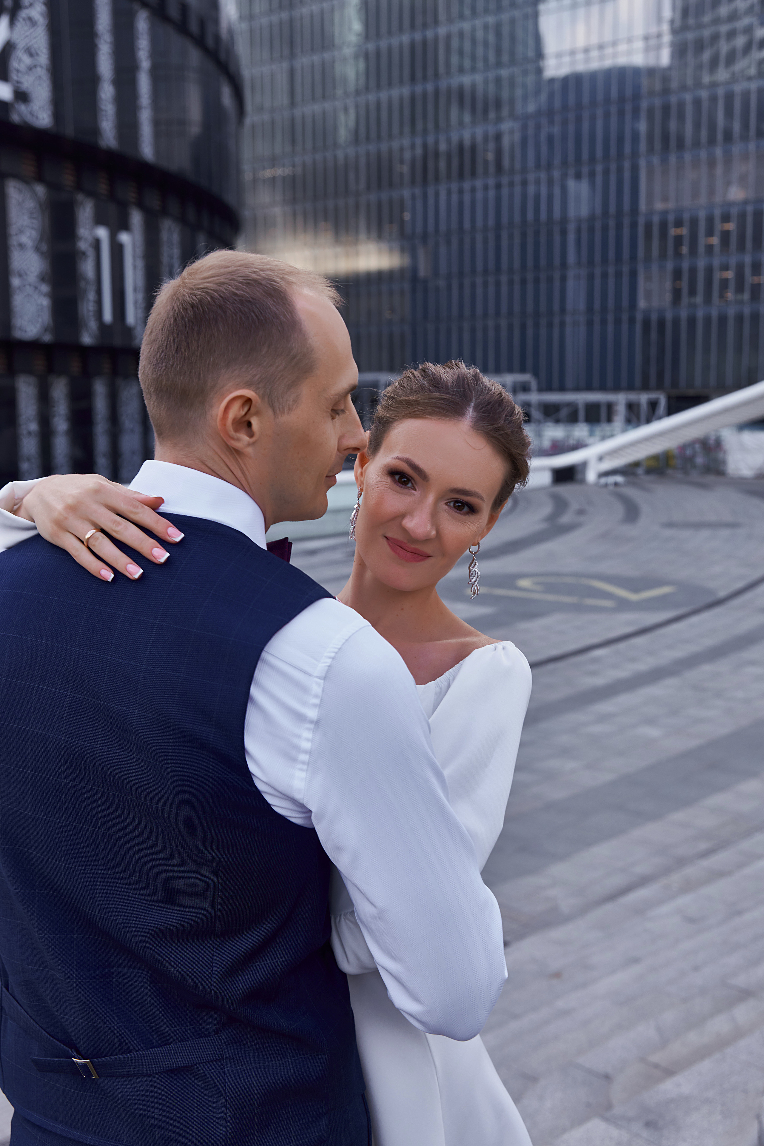 ЗАГС и прогулка в Москва Сити. Женский фотограф Москва, Лобня