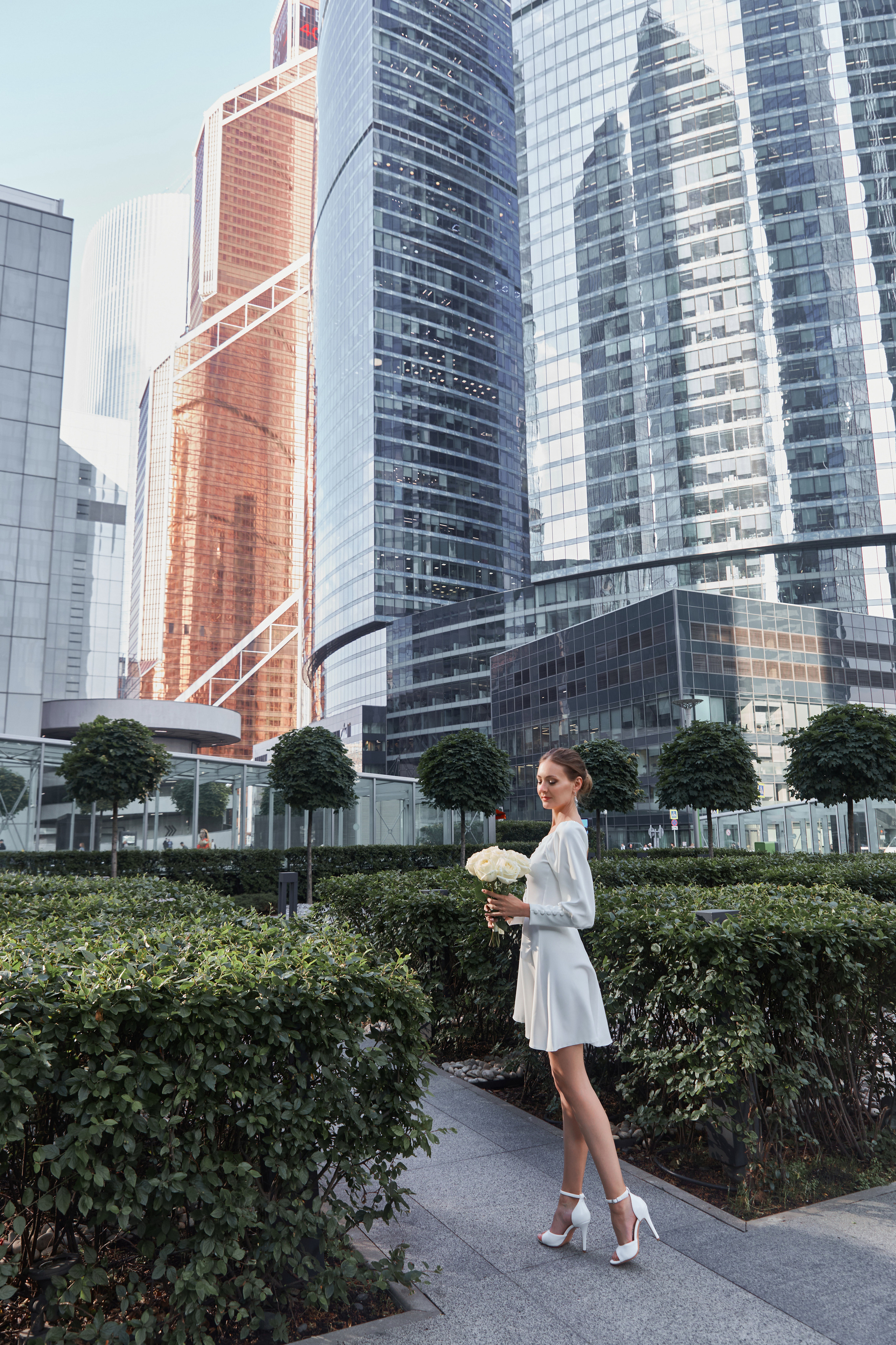 ЗАГС и прогулка в Москва Сити. Женский фотограф Москва, Лобня