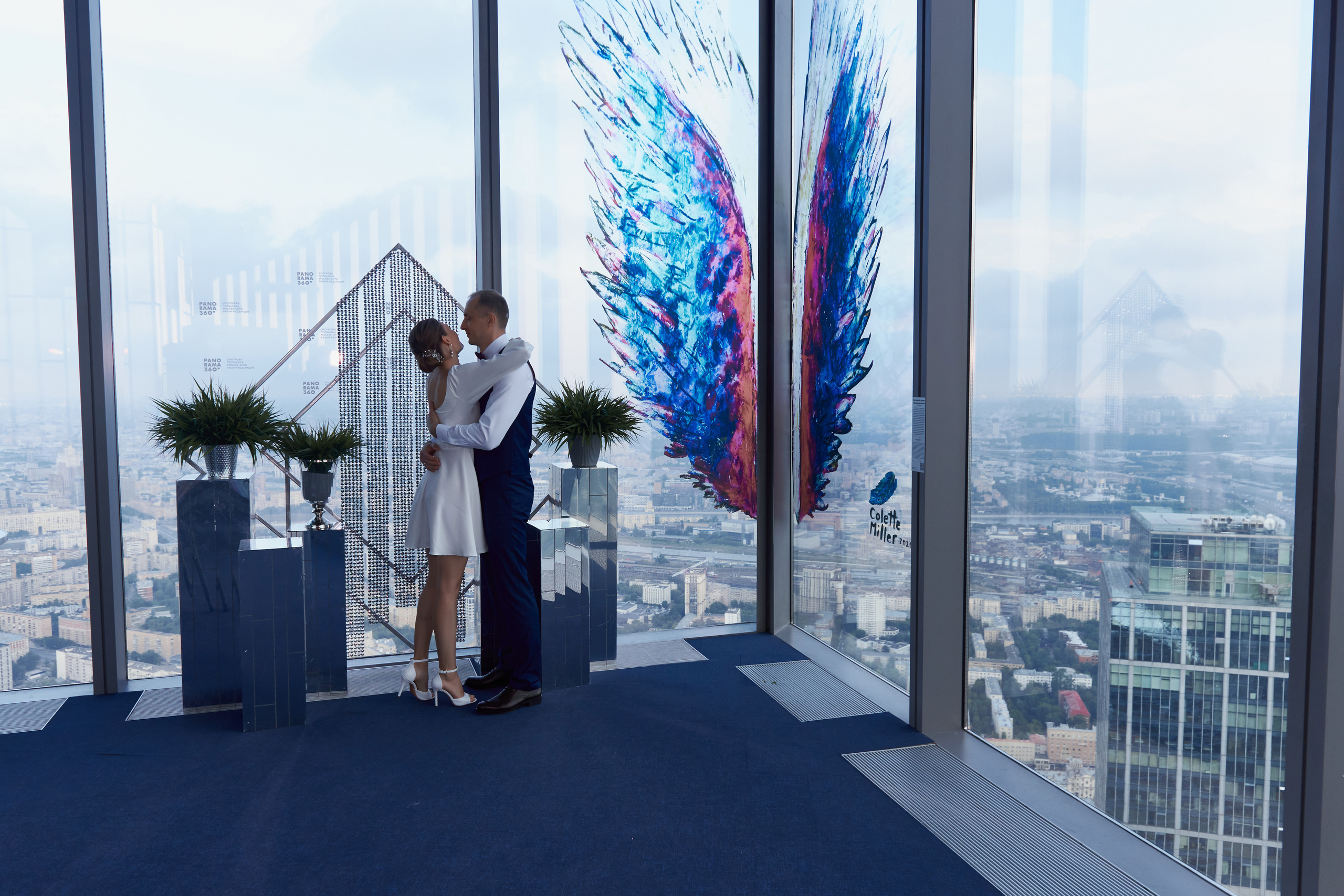 ЗАГС и прогулка в Москва Сити. Женский фотограф Москва, Лобня