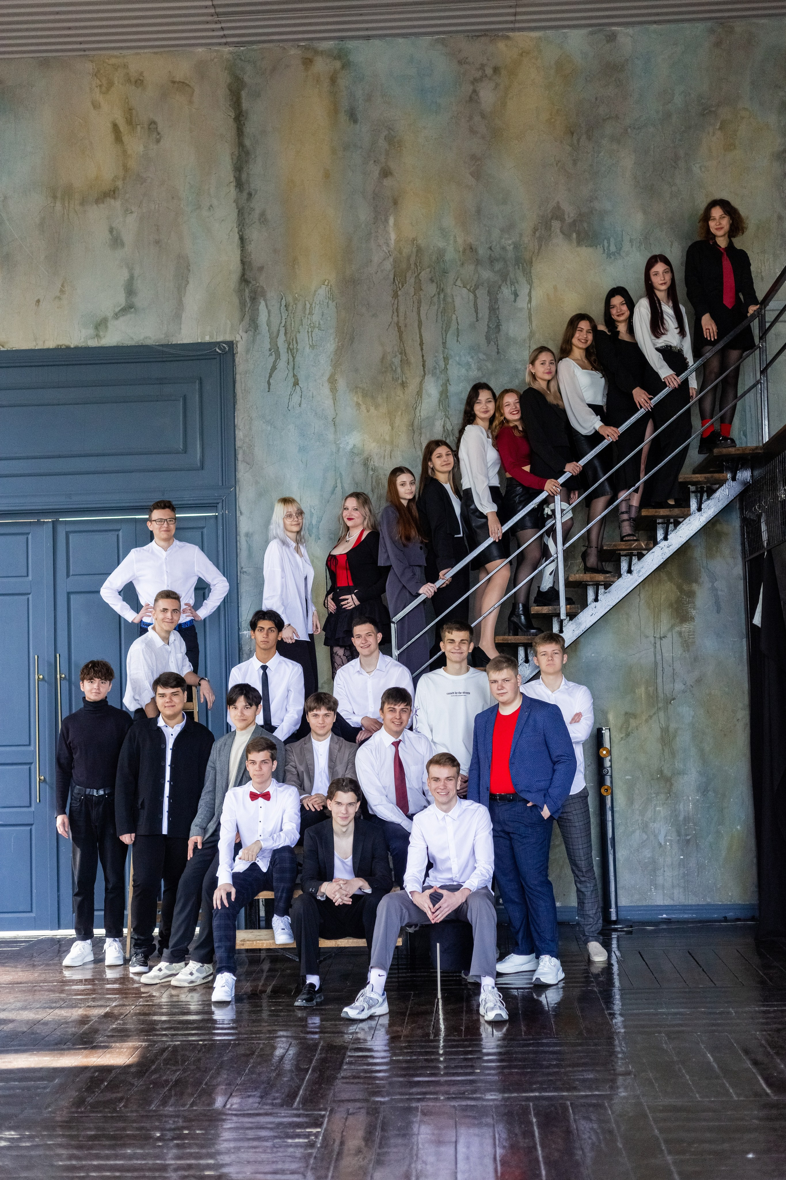 Съемка в студии. Выпускные альбомы Воронеж " СОКОЛ фото»