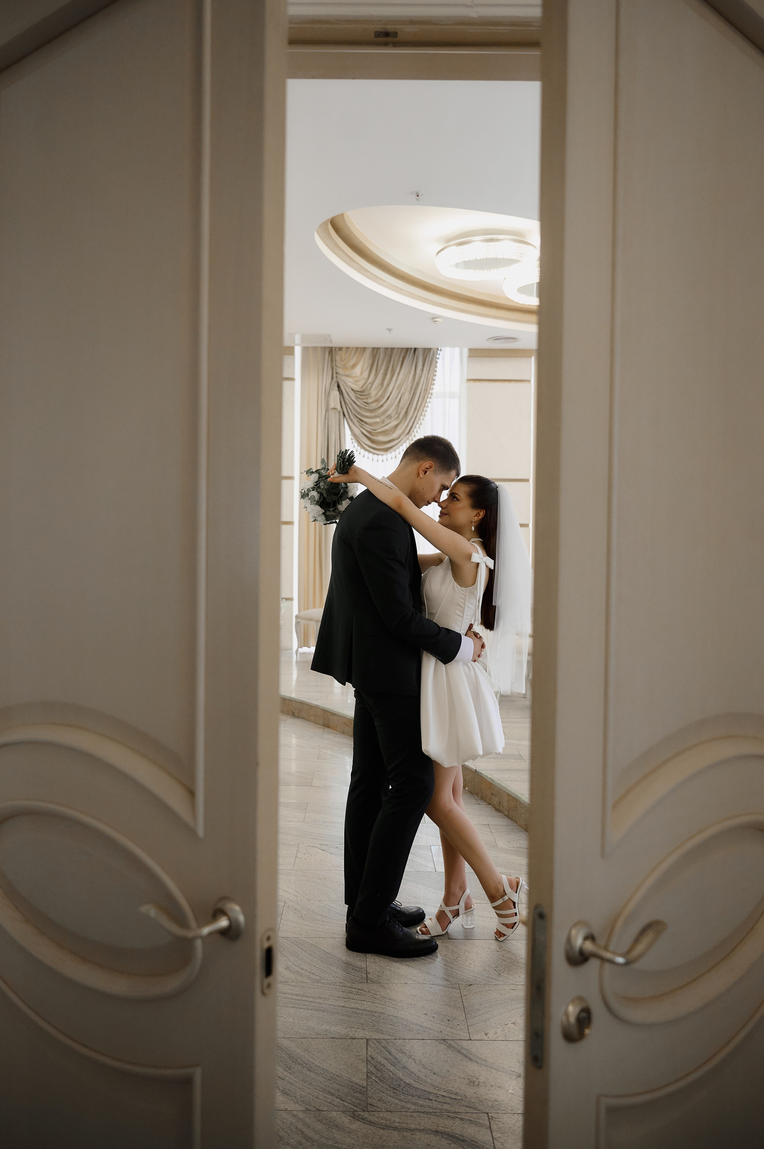 Свадебная прогулка по Туле. Свадебный фотограф в Туле Никита Беляев