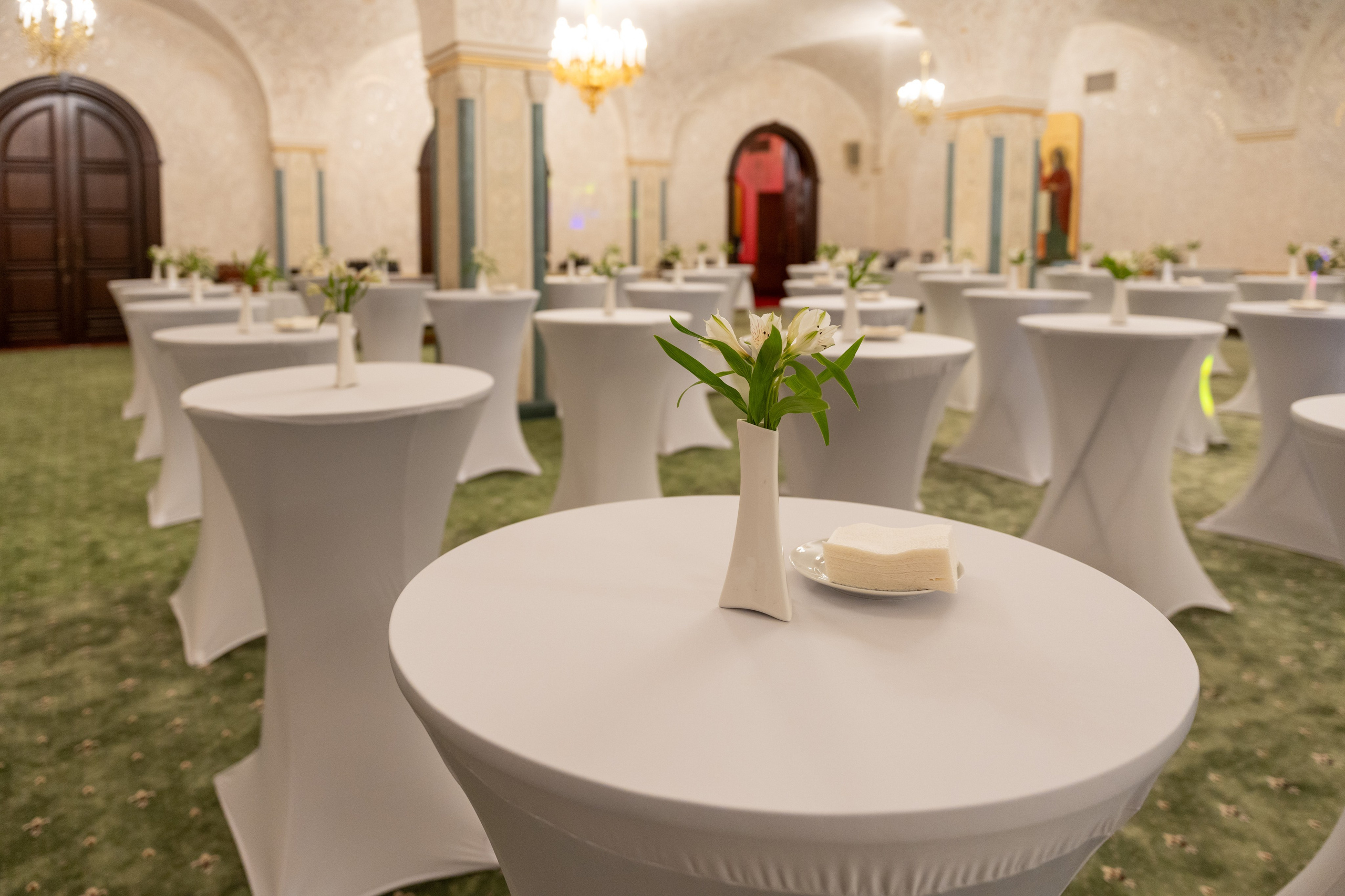 Всемирный русский национальный собор. Kirillova Studio — мастерская декора и событий Юли Кирилловой