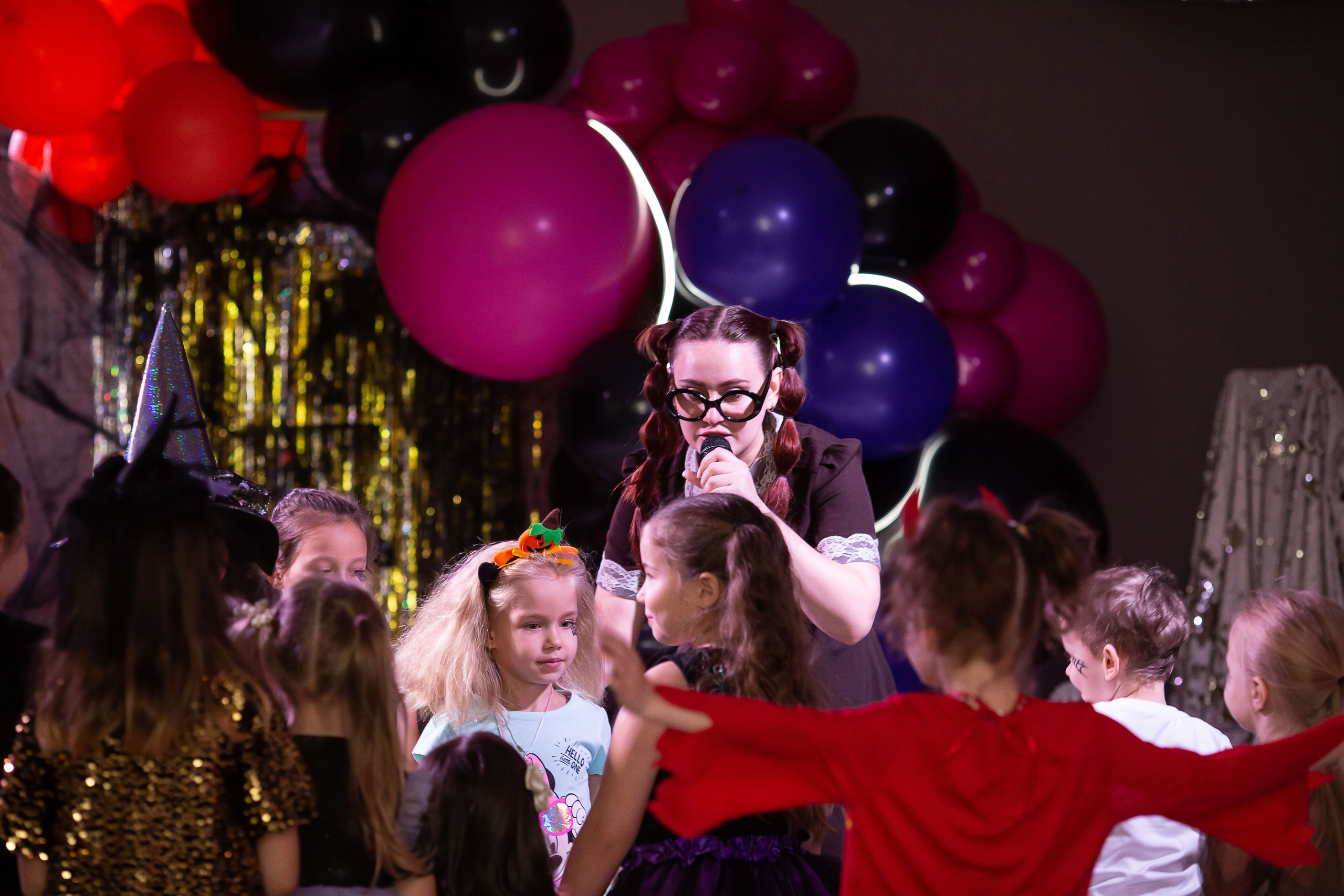 Верхом на помеле спектакль интерактивный. Семейный и детский фотограф Анна Петракова