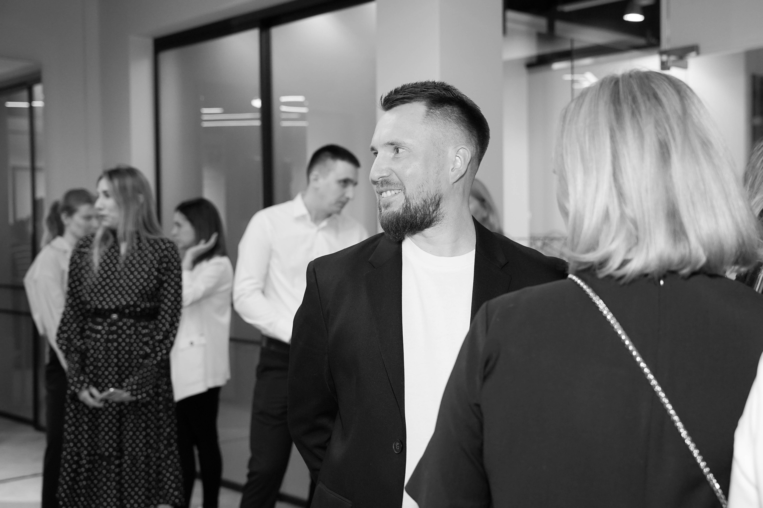 Репортажная съемка в салоне дверей