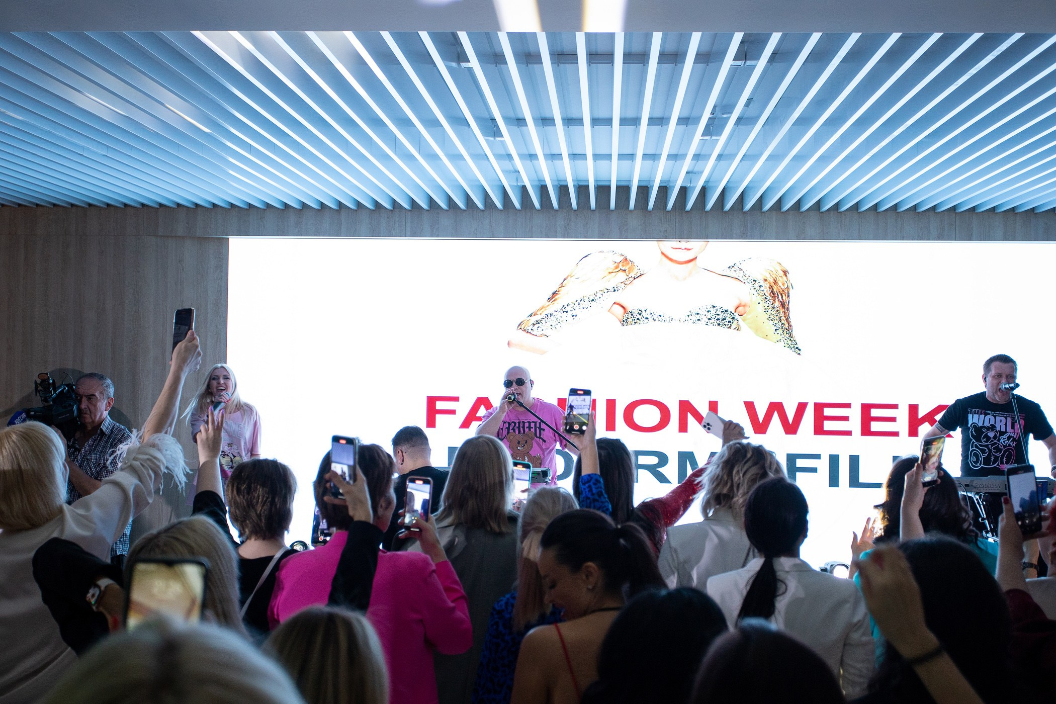 Fashion week ELDERMAFILL 2.0 CITY PARK. Интерьерный и фуд фотограф в Иркутске Дмитрий Арно