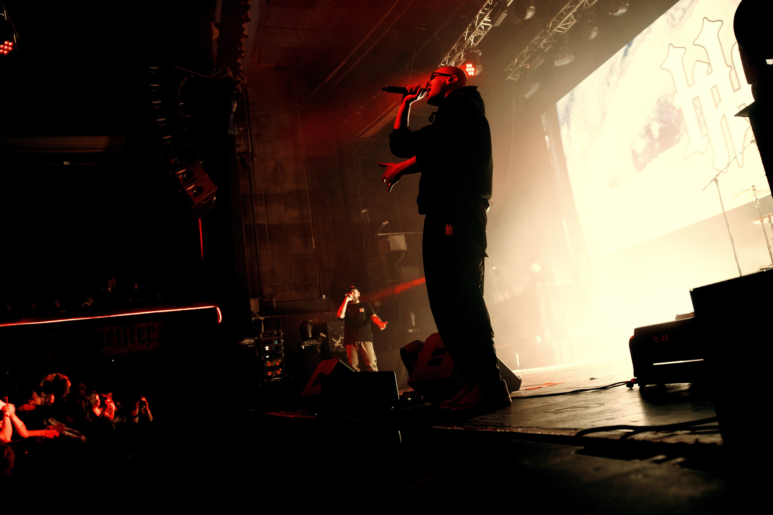 JEEMBO | TVETH. PASHAHARCE PHOTOGRAPHER & VIDEOGRAPHER