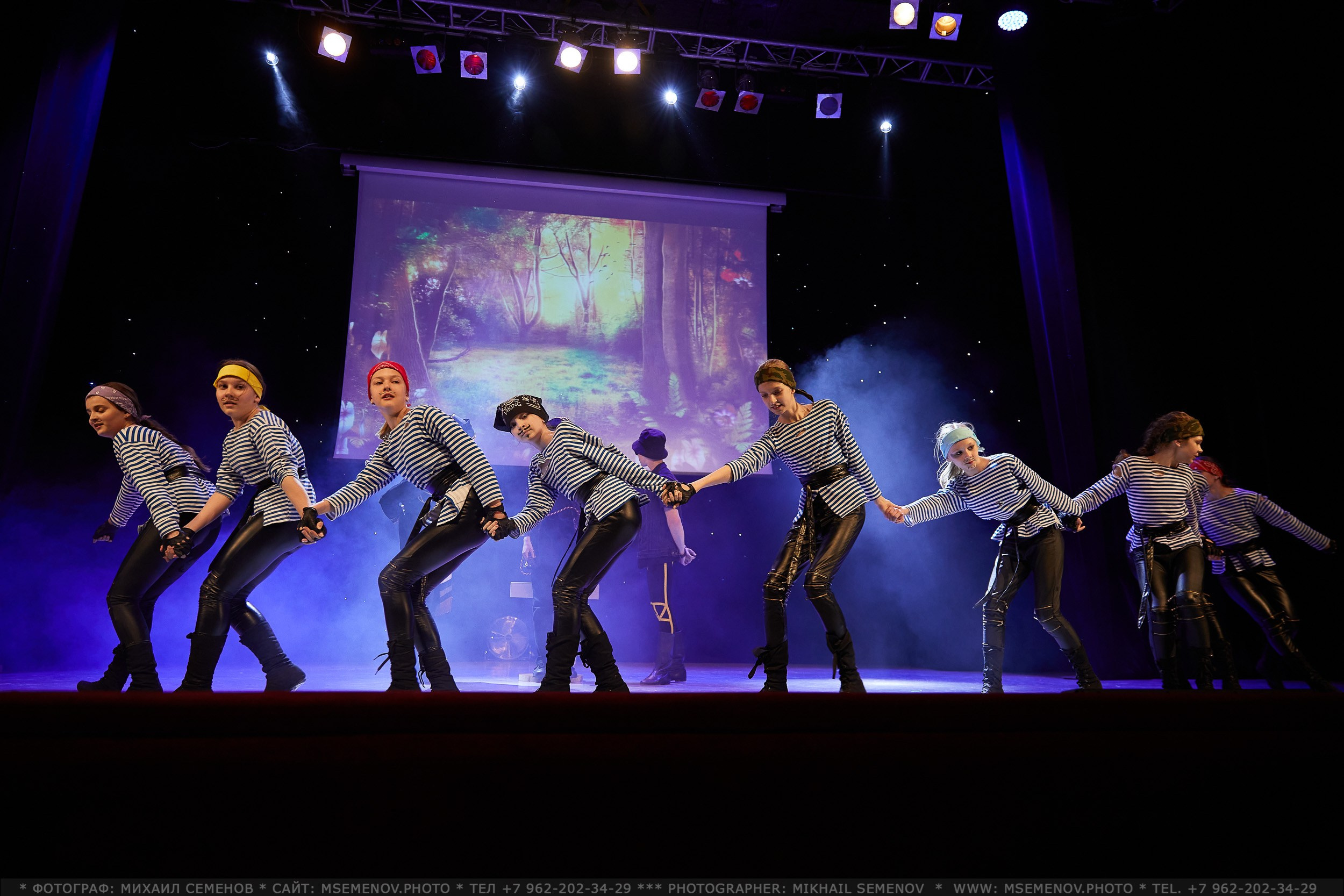 АНОНС фоторепортажа балета-мюзикла «ЖИЛ-БЫЛ КОРОЛЬ». Фотограф, фотопроекты Михаила Семенова в Ярославле. Фотошкола
