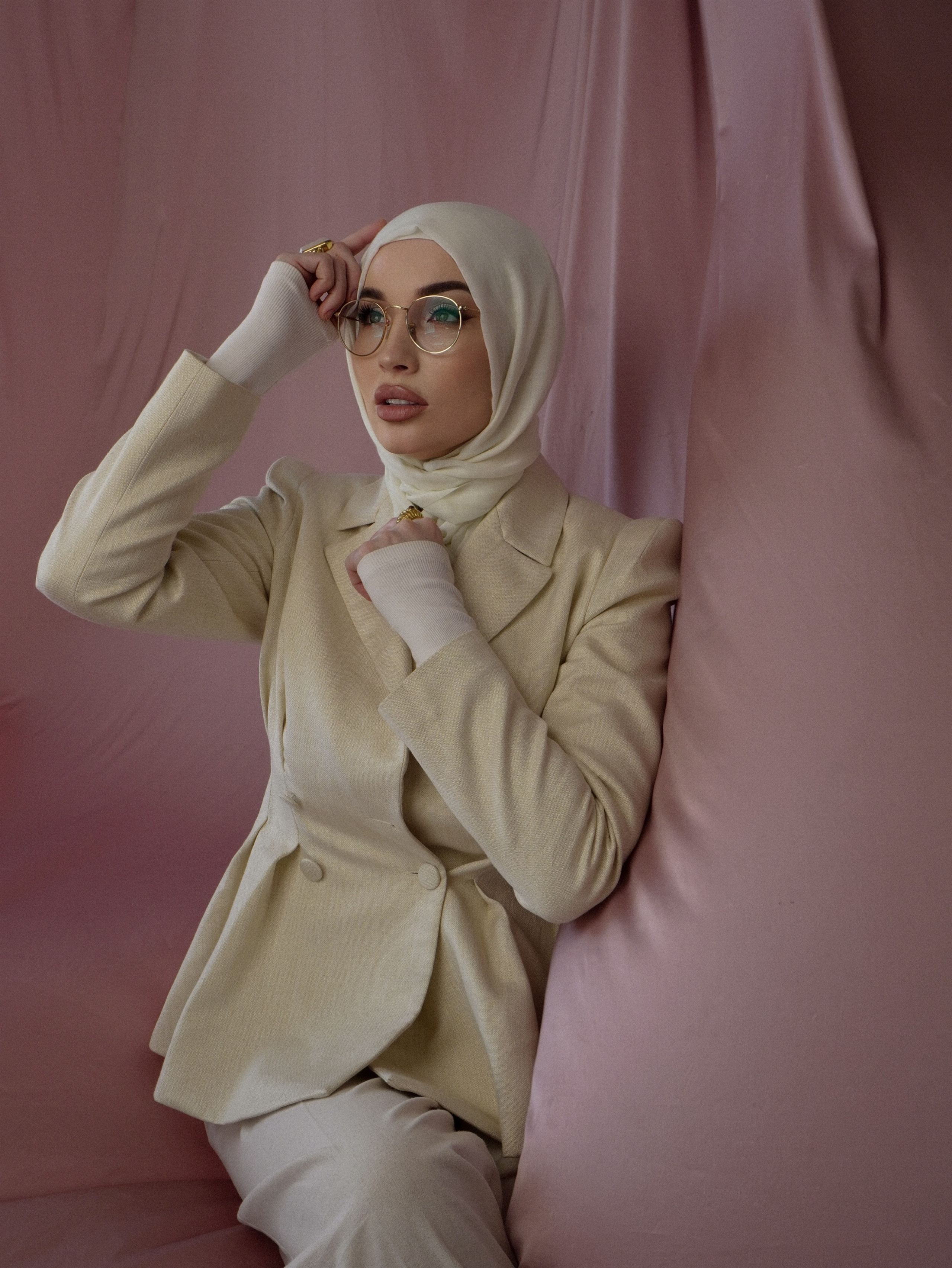 Студийная съемка. Контент фотограф в Ростове-на-Дону Яна Каушан