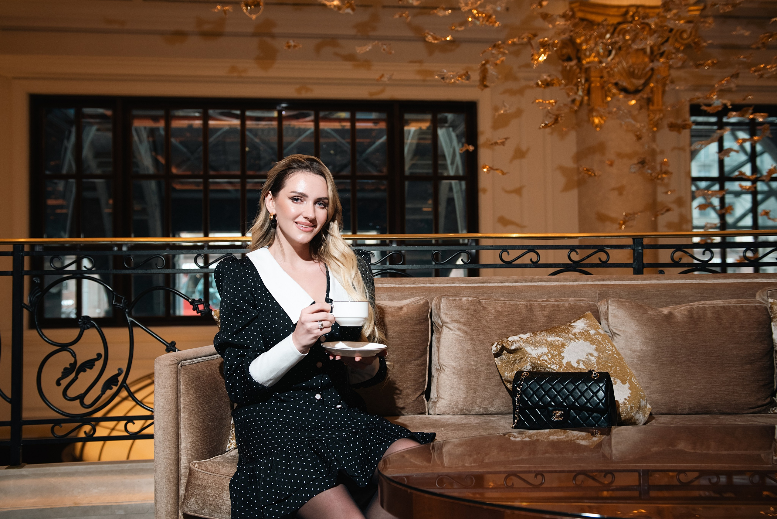 Блогеры, предприниматели. Фотограф, визажист. Москва