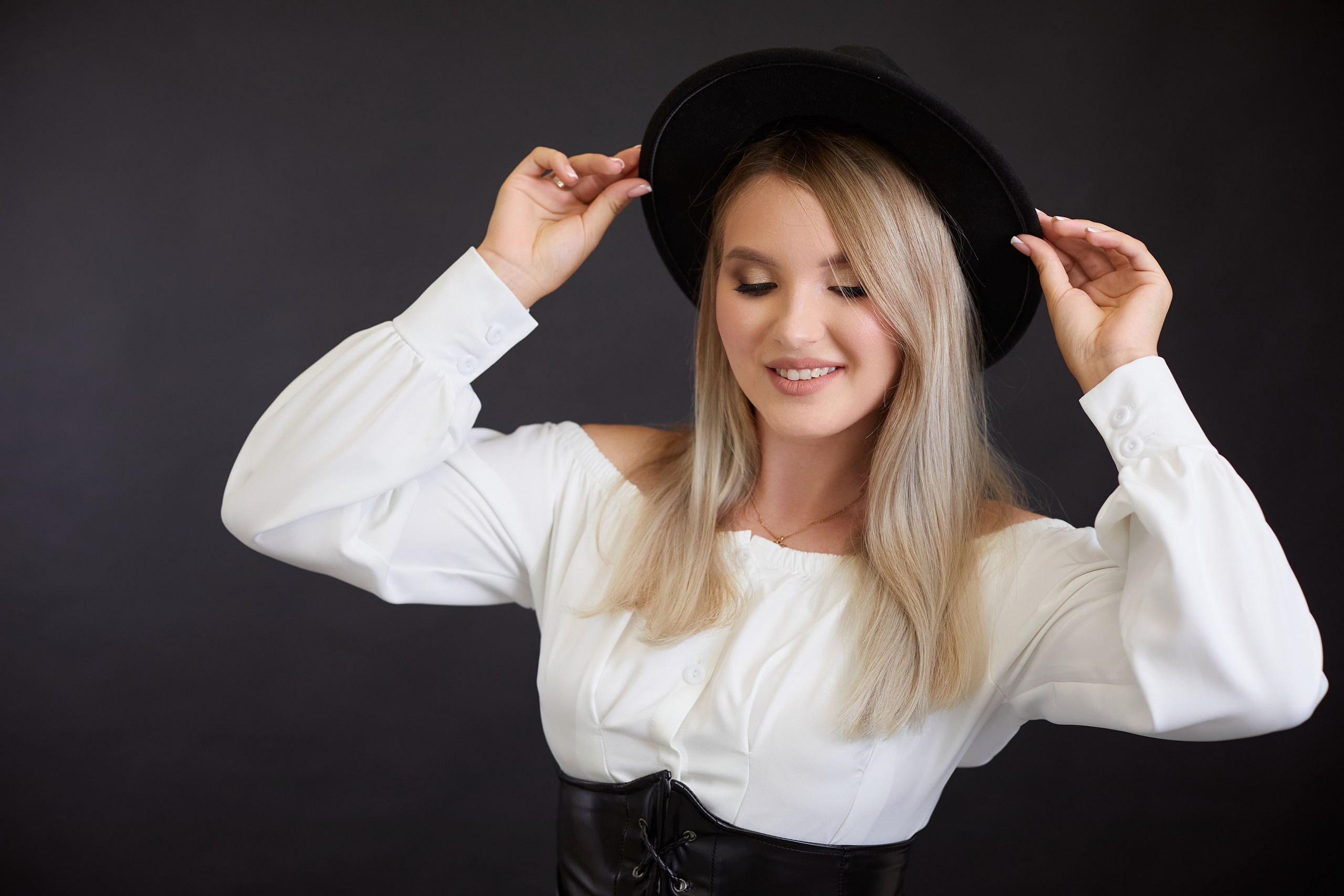 Светлая Светлана. Свадебный и креативный фотограф в ЮФО и МСК