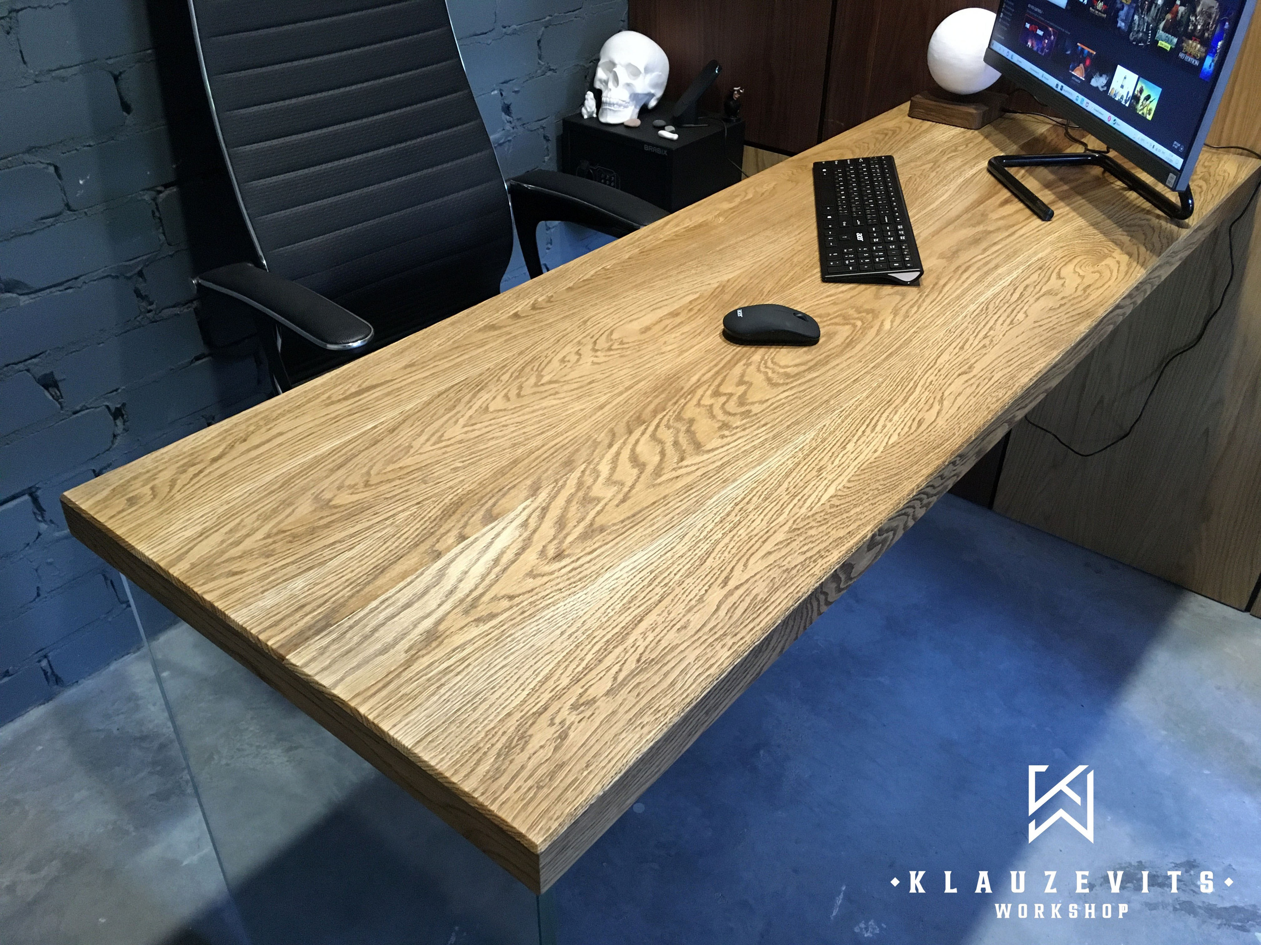 Письменный стол. Klauzevits Workshop