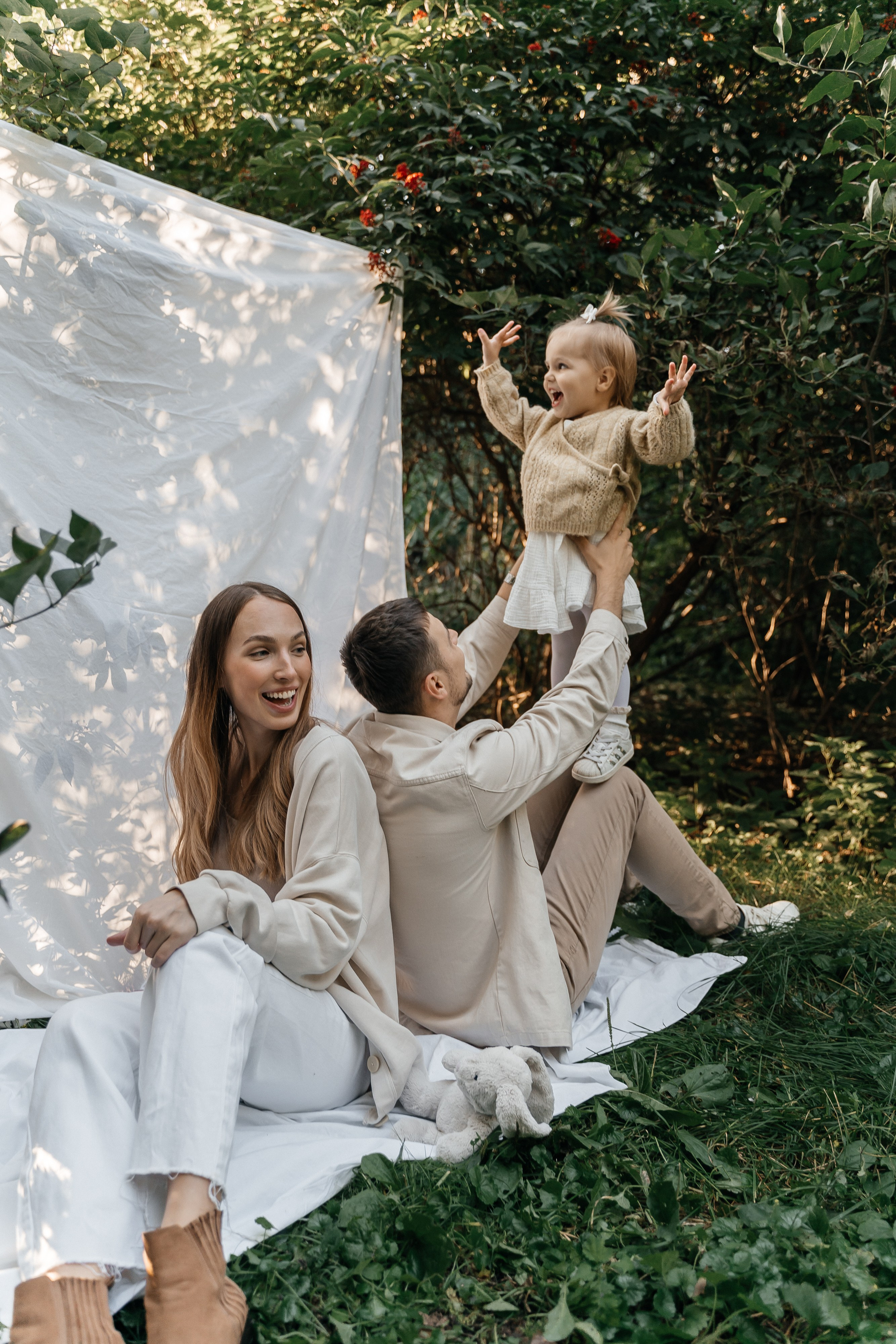 Лёша, Ксюша и Вика. Волик Мария